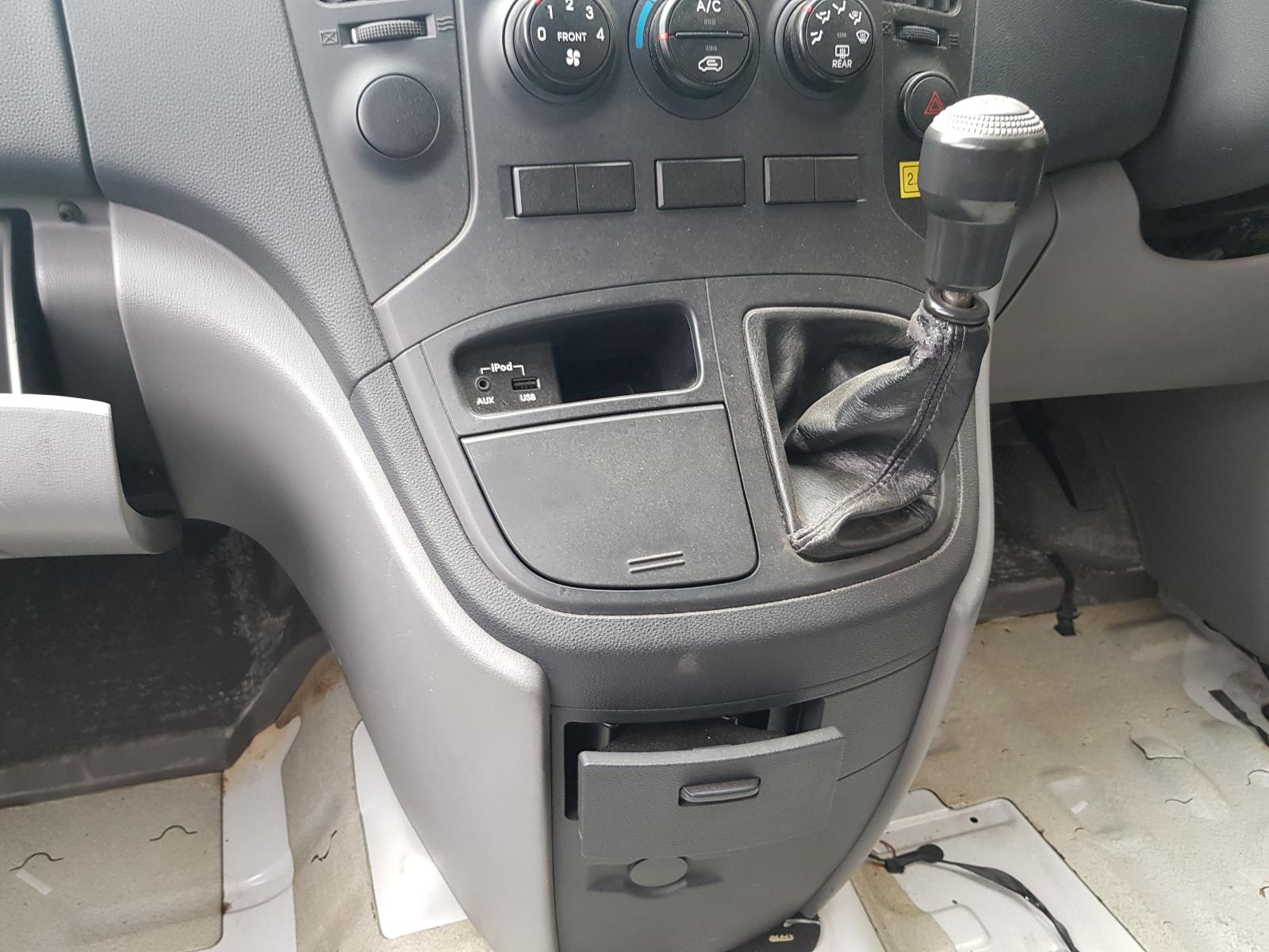 Hyundai H1 Van - 2008-2016