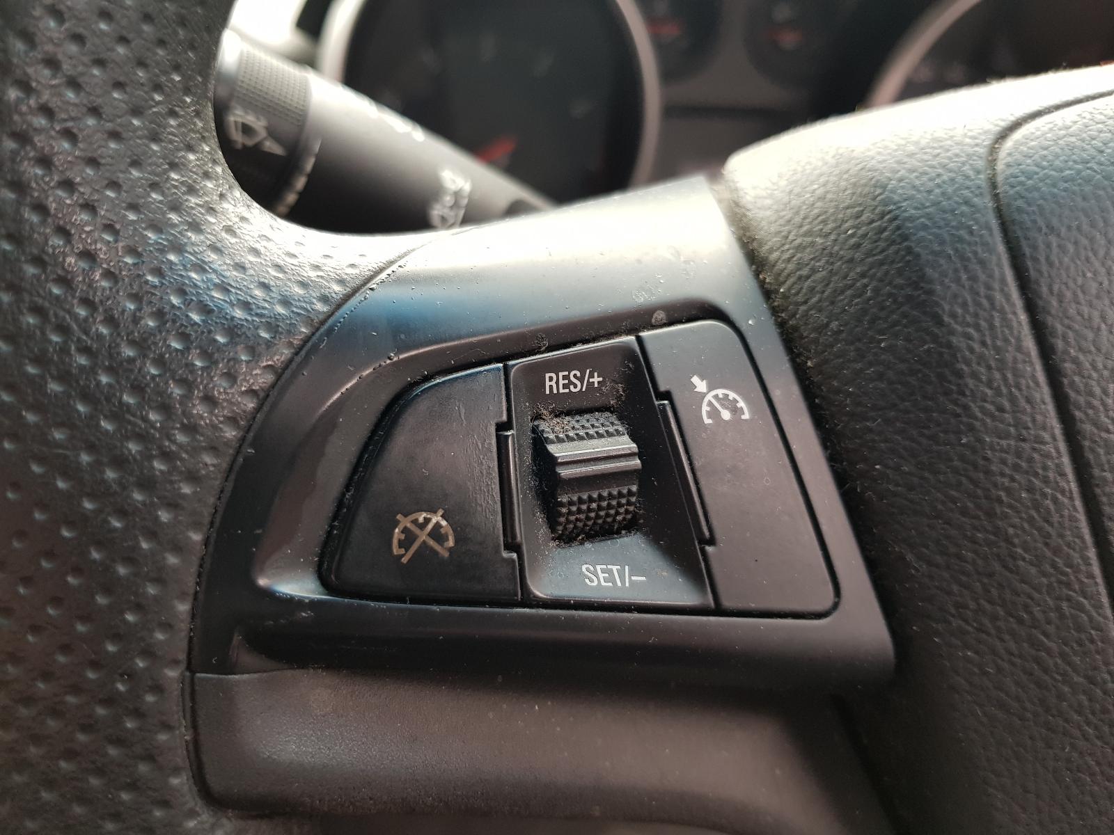 Holden Cruze - 2009-Present