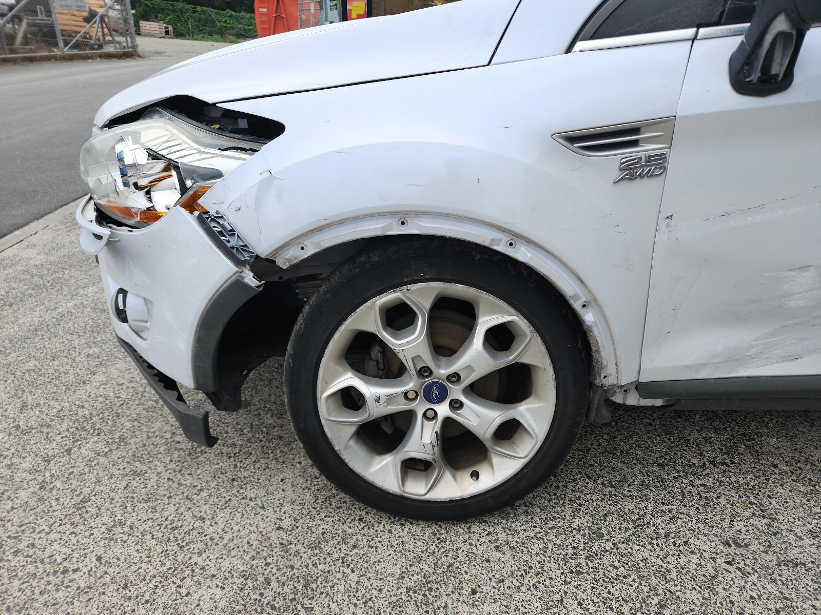 Ford Kuga - TE 2012-2013