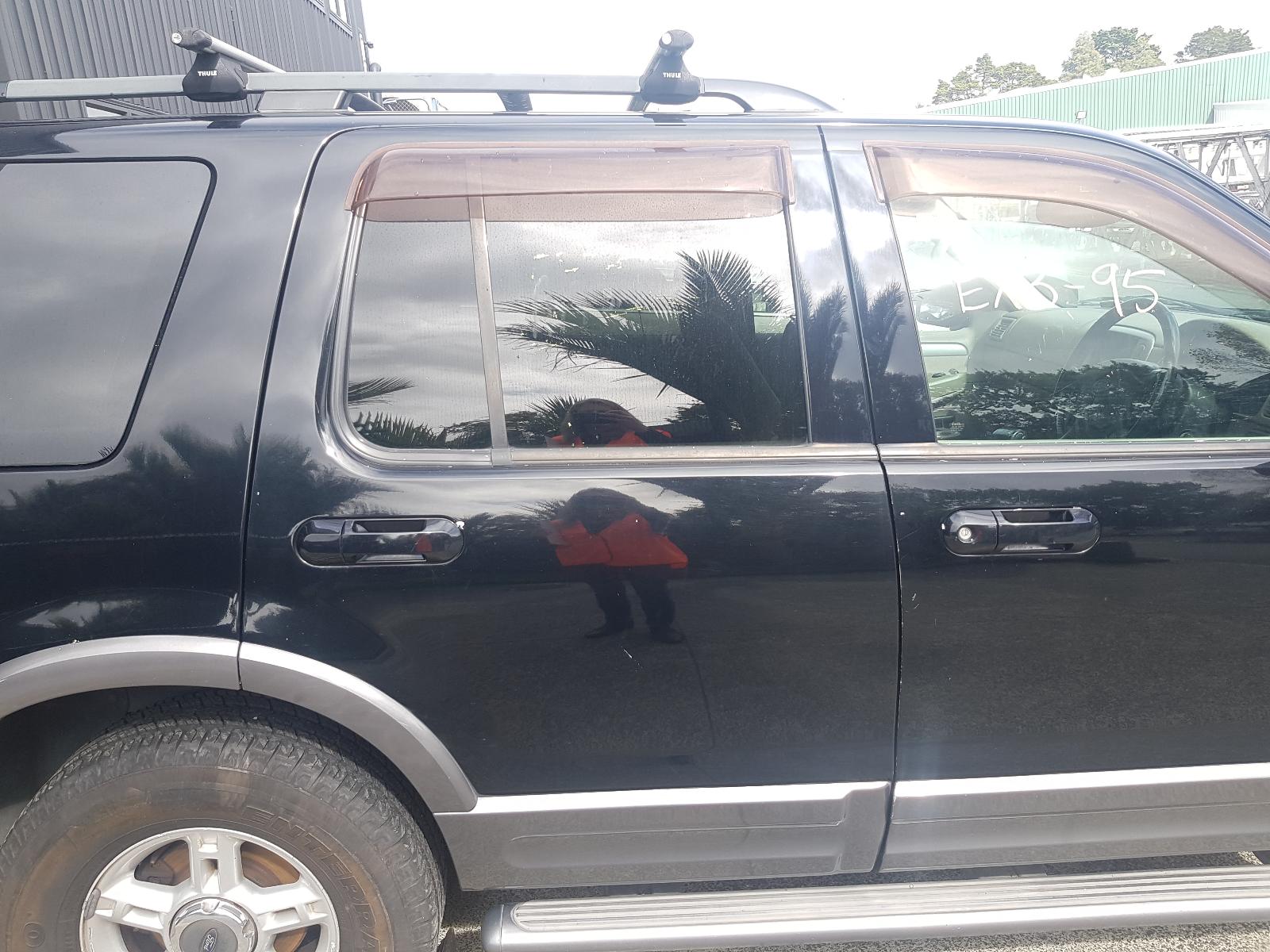 Ford Explorer - UT 2001-2005