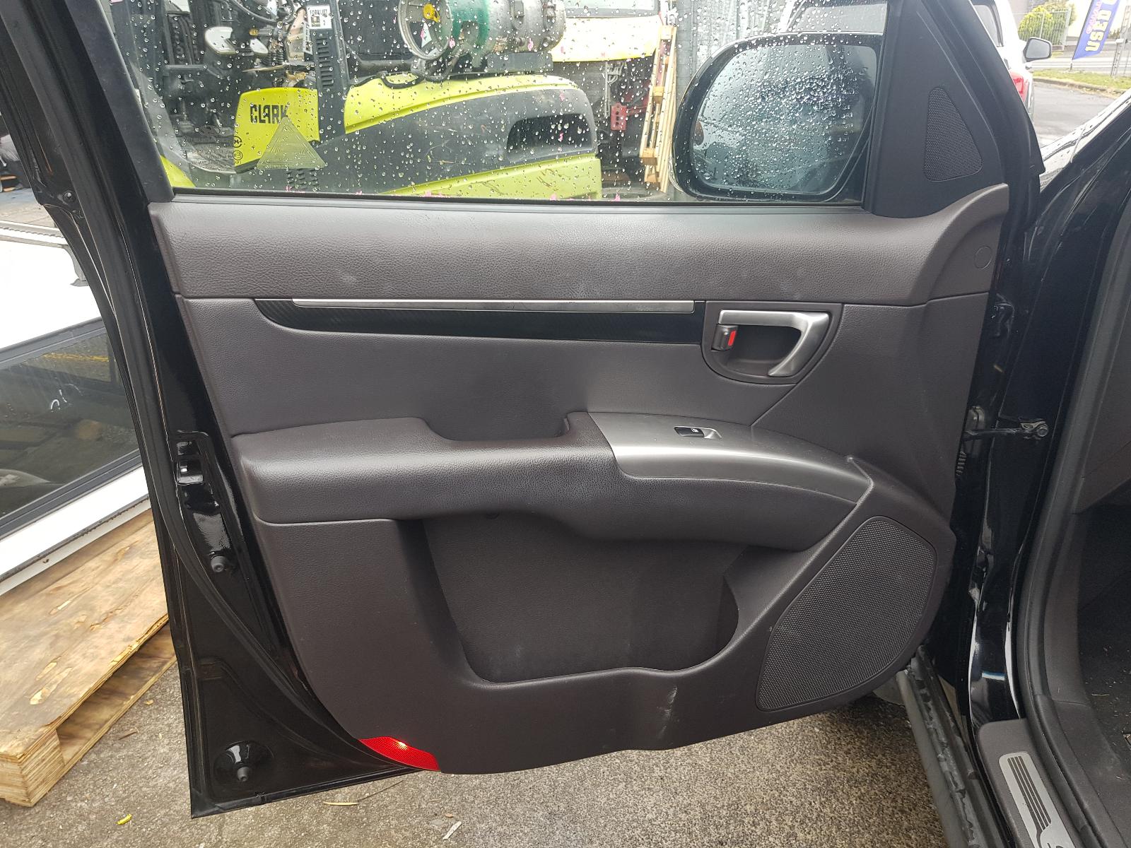 Hyundai Santa Fe - 2006-2012