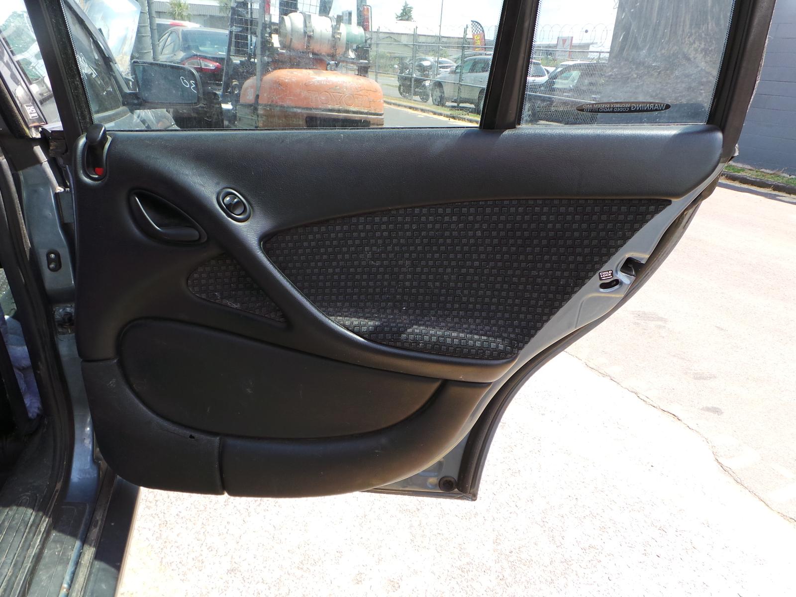 Holden Adventra - VZ 2005-2007