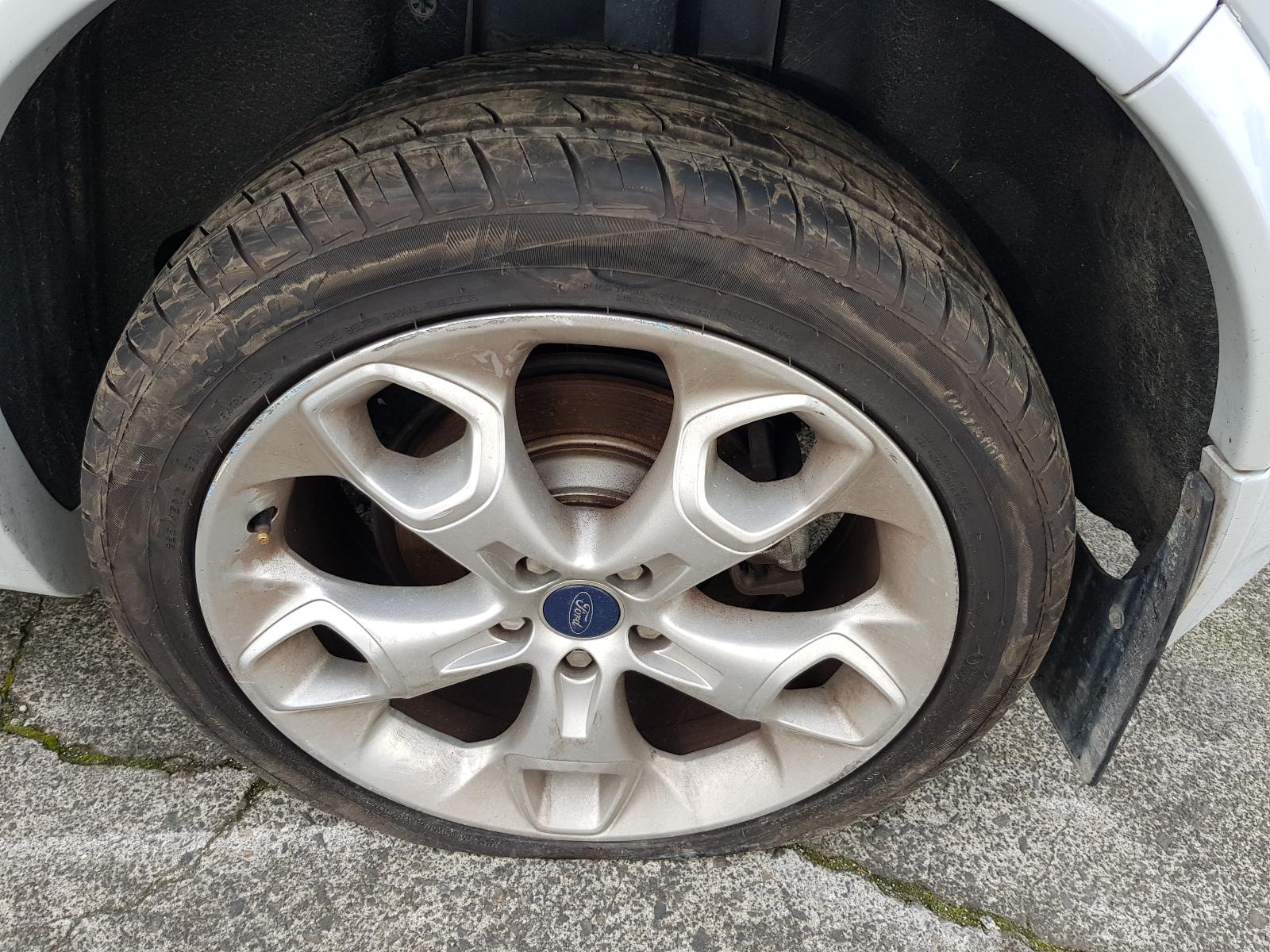 Ford Kuga - TE 2012-2013