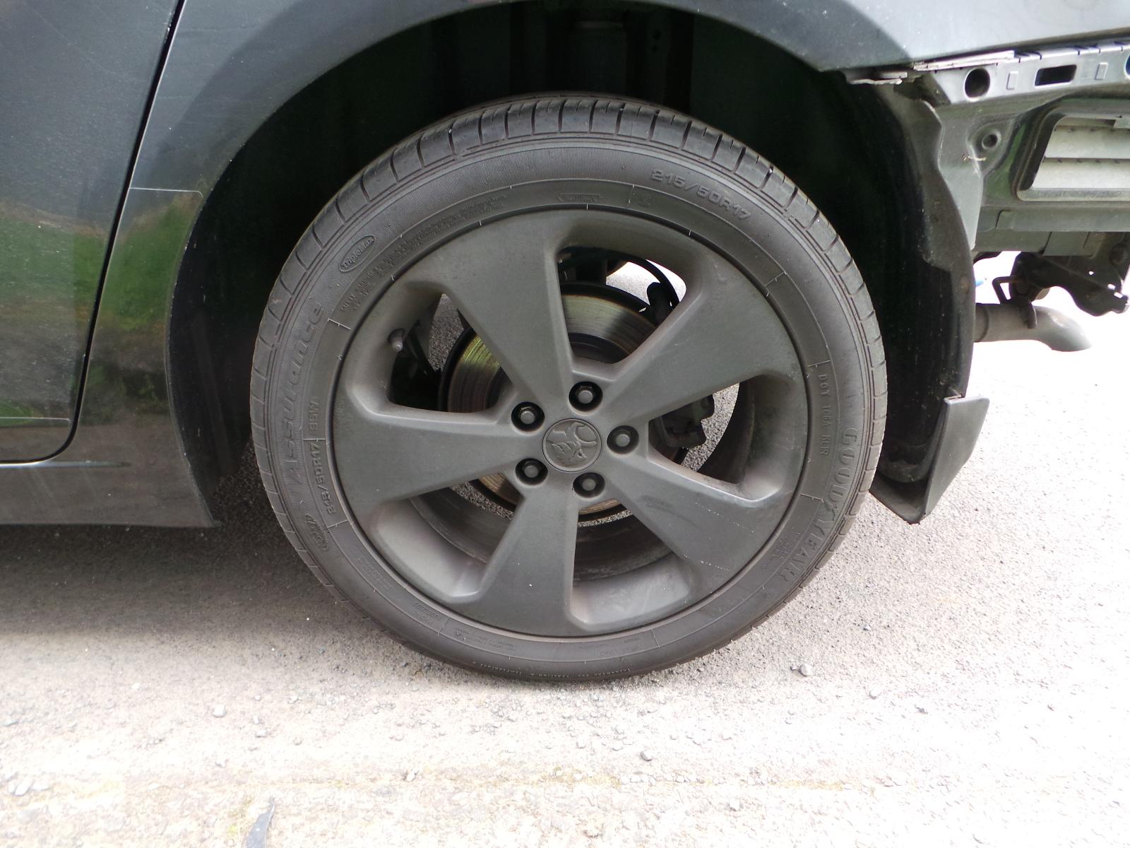 Holden Cruze - 2009-Present