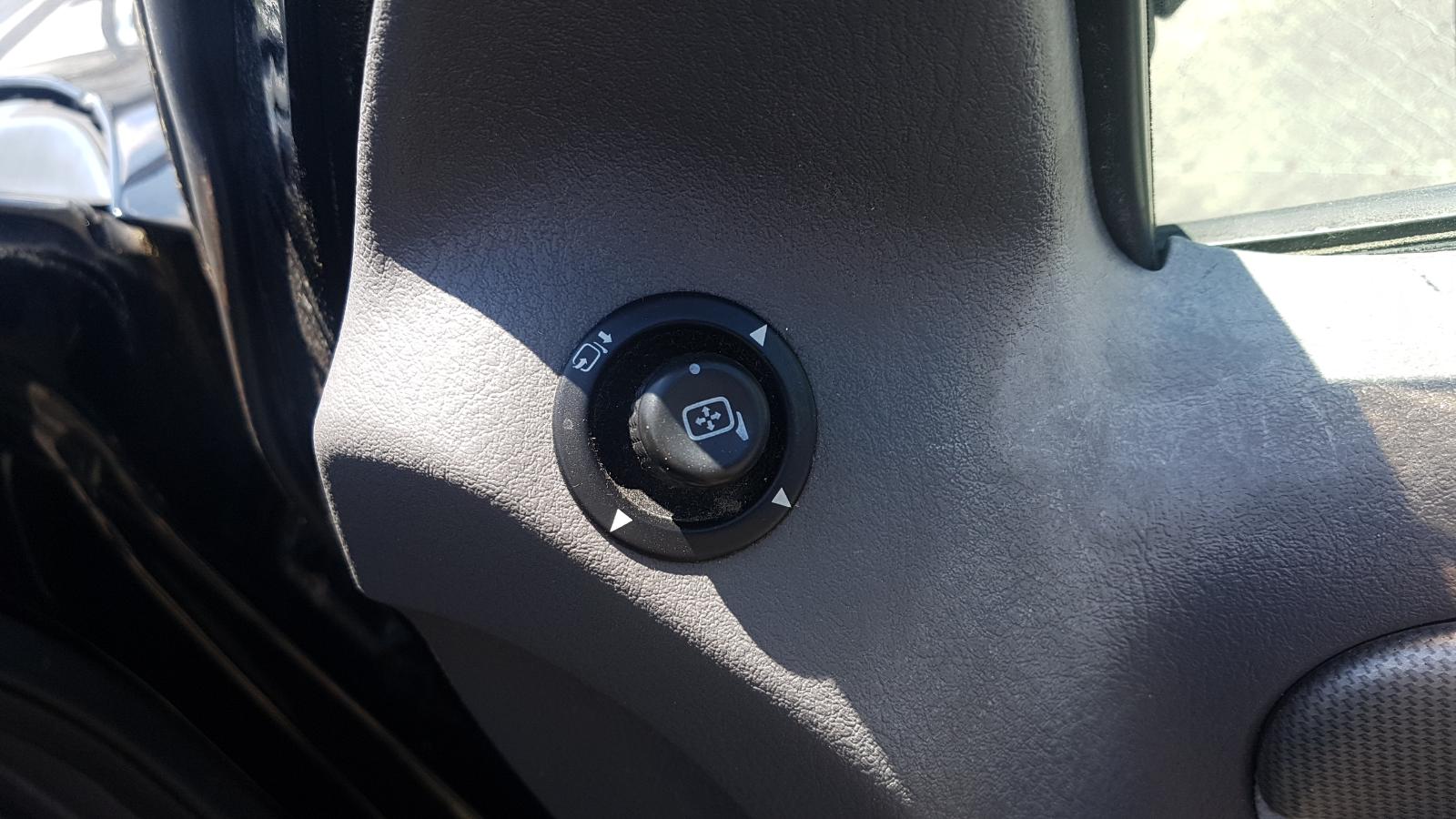 Ford Explorer - UT 2001-2005