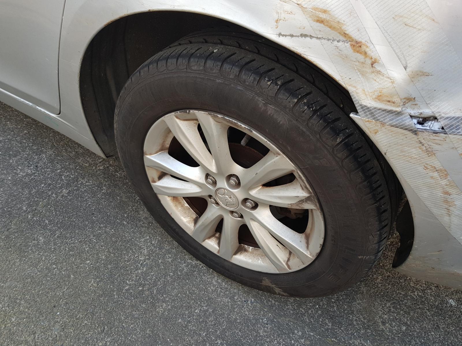 Holden Cruze - 2009-Present