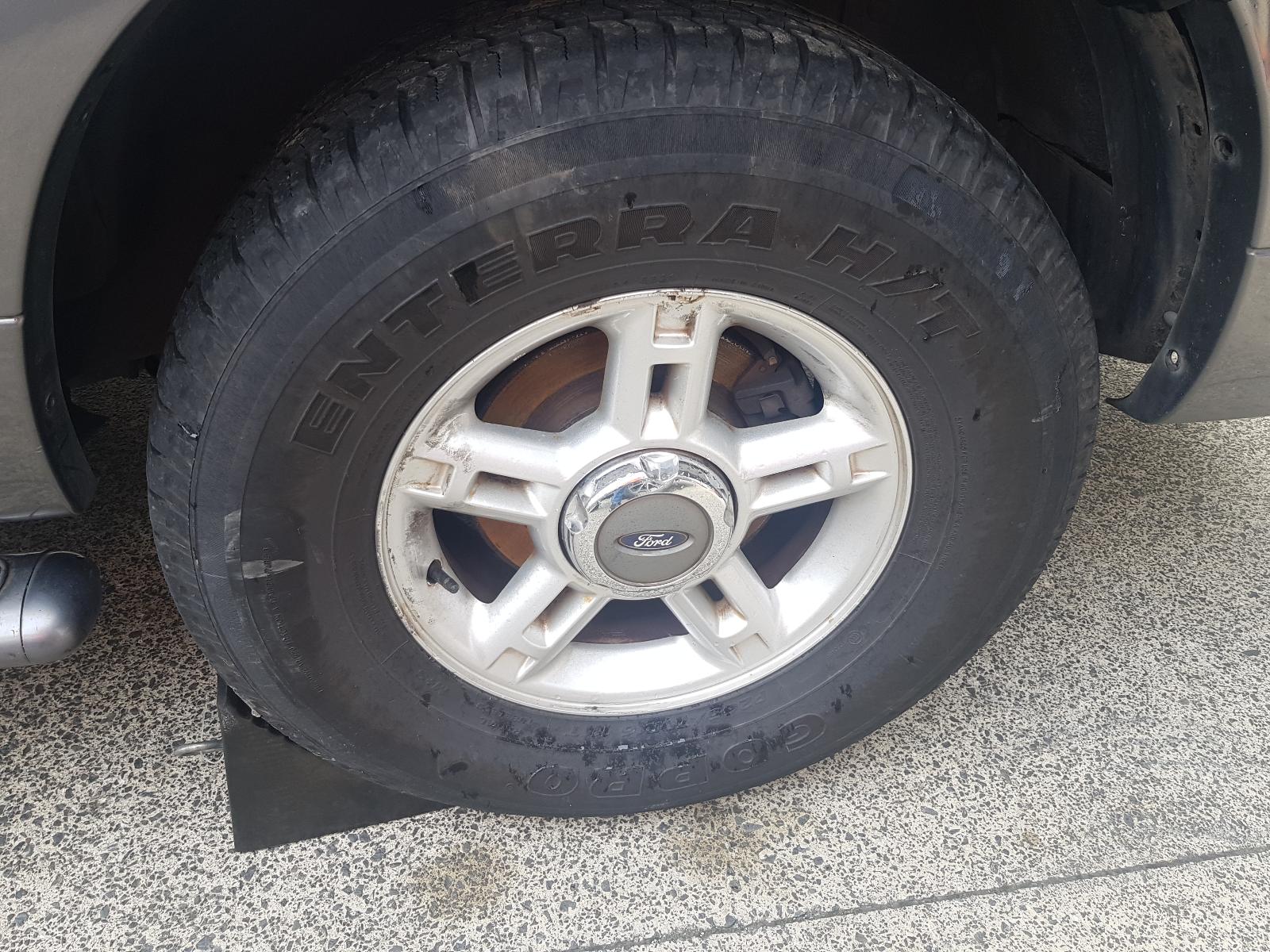 Ford Explorer - UT 2001-2005