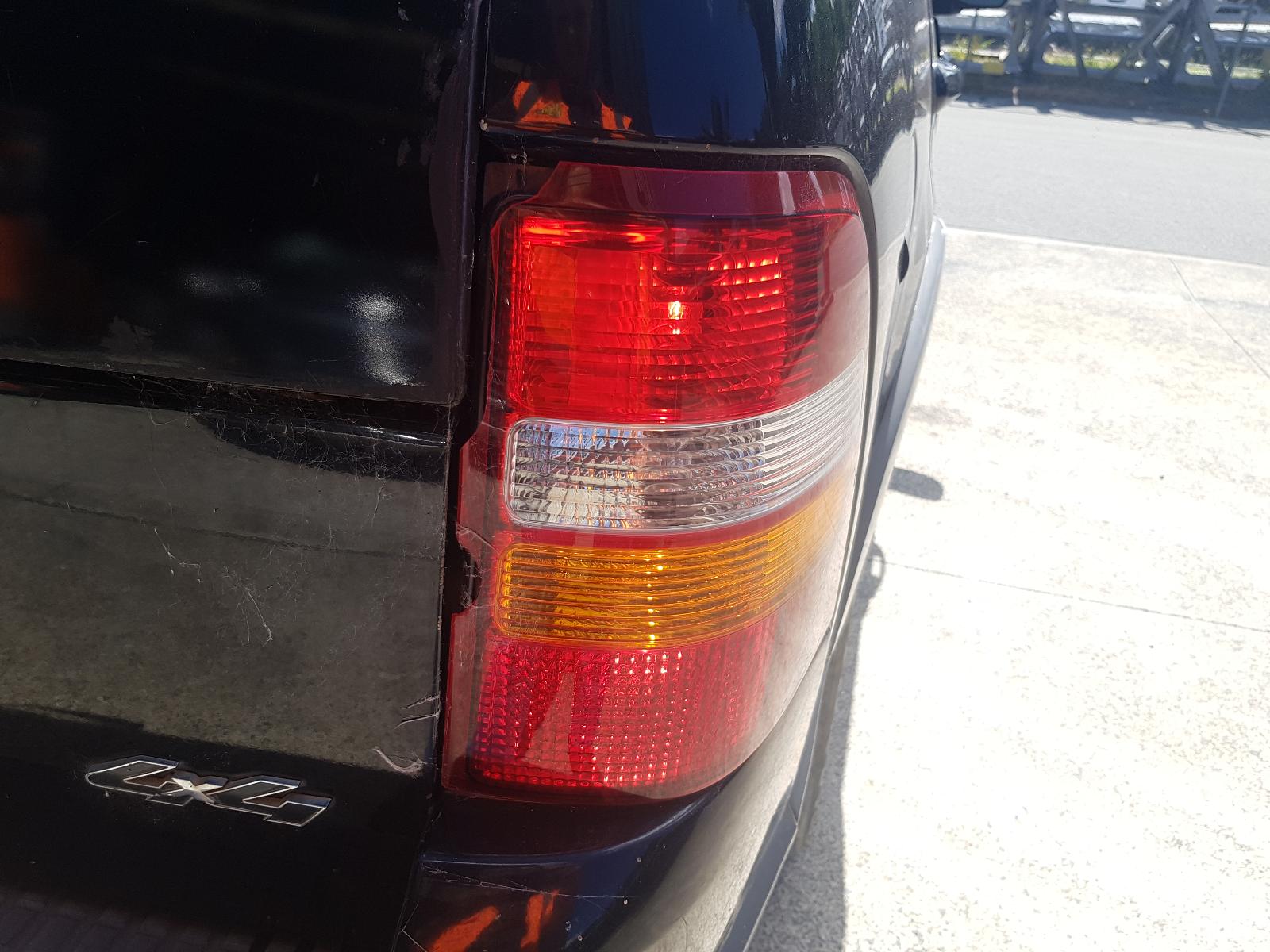 Ford Explorer - UT 2001-2005