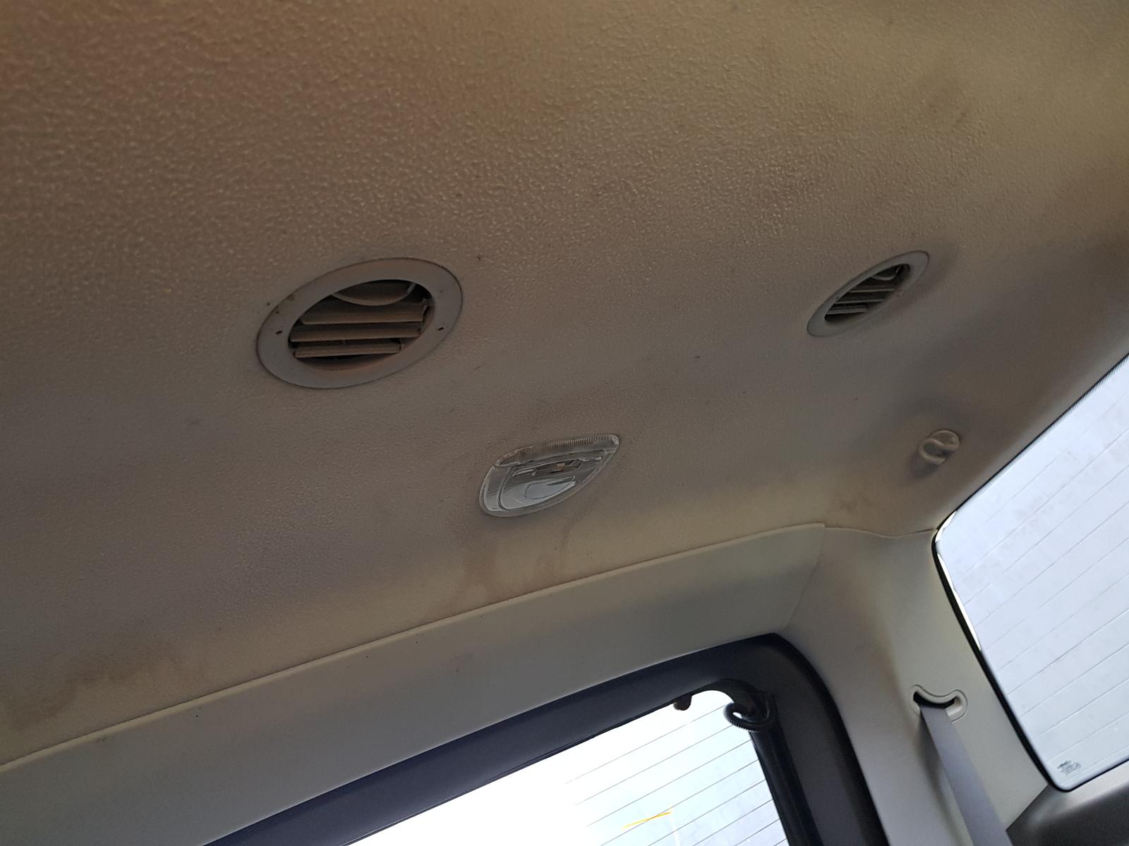 Ford Explorer - UT 2001-2005