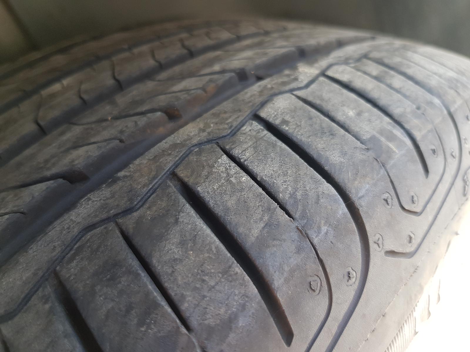 Holden Cruze - 2009-Present