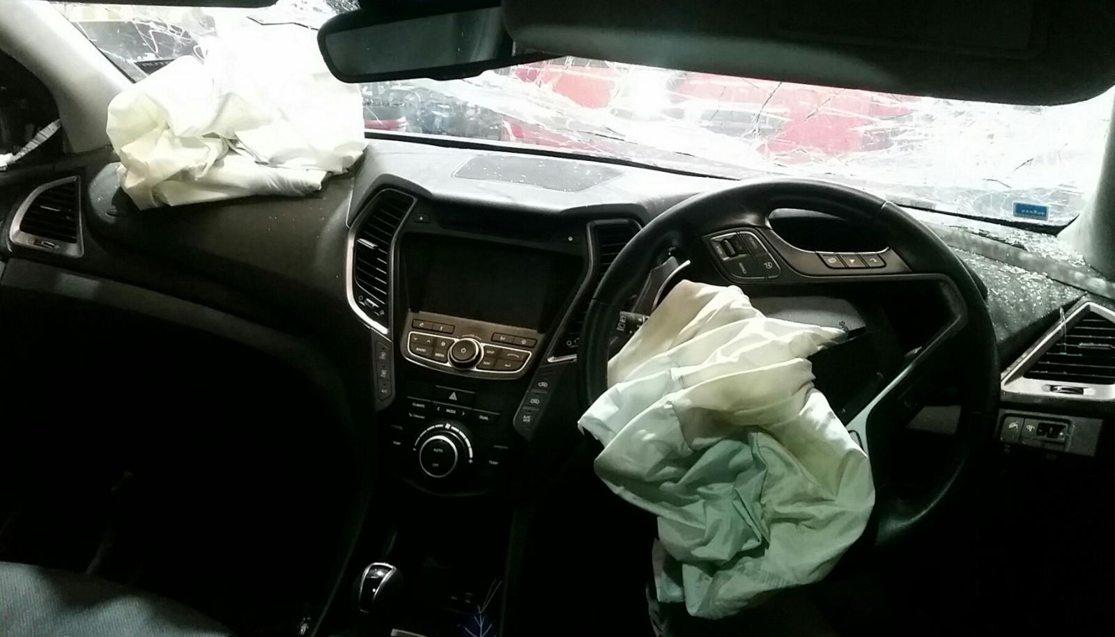 Hyundai Santa Fe - 2013-Present