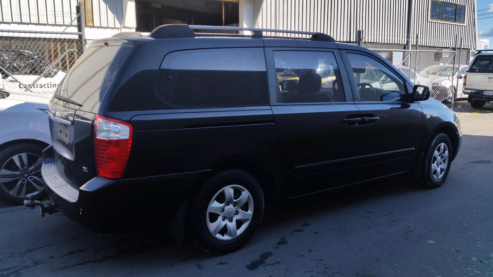 KIA Carnival - 2nd Gen 2006-2014