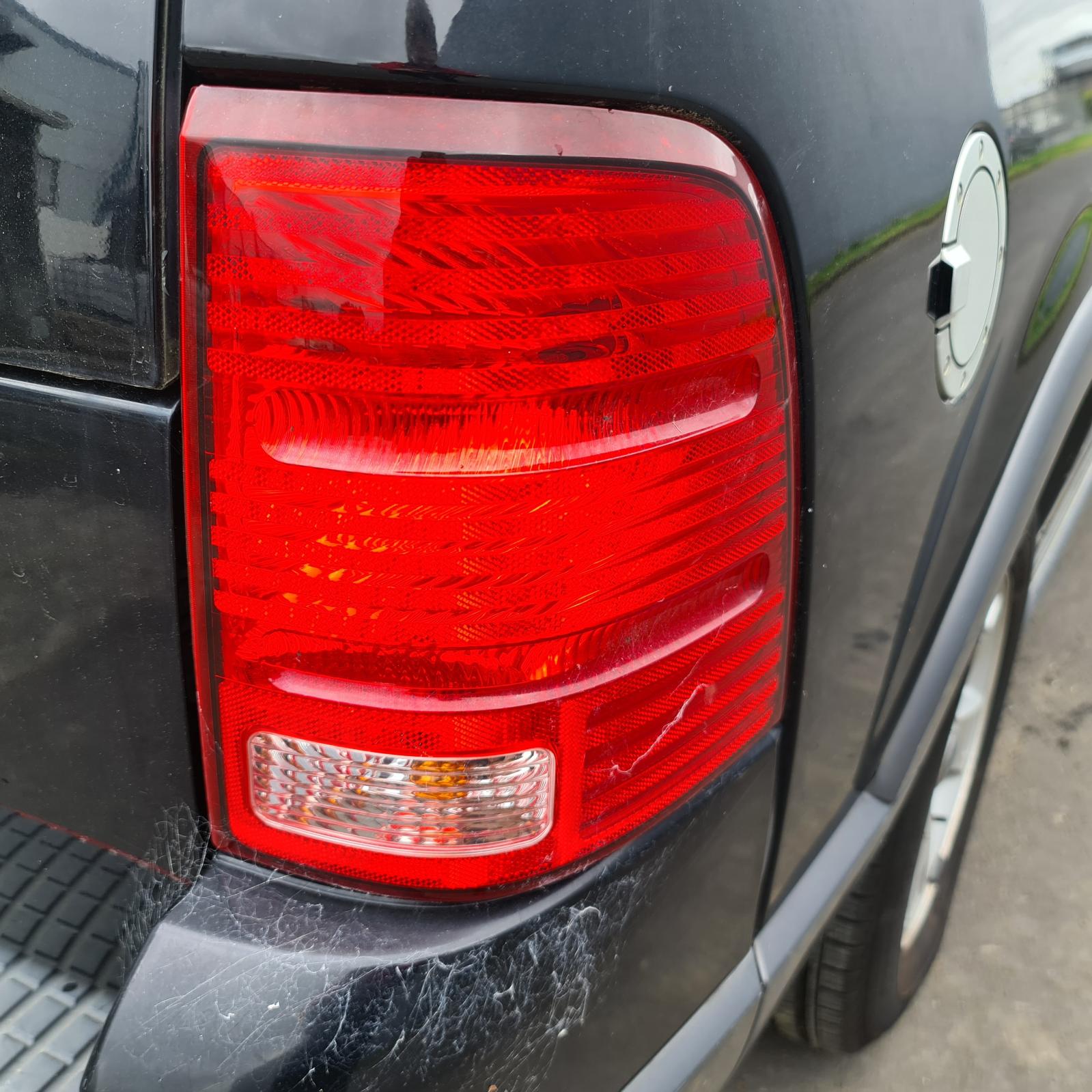 Ford Explorer - UT 2005-2007