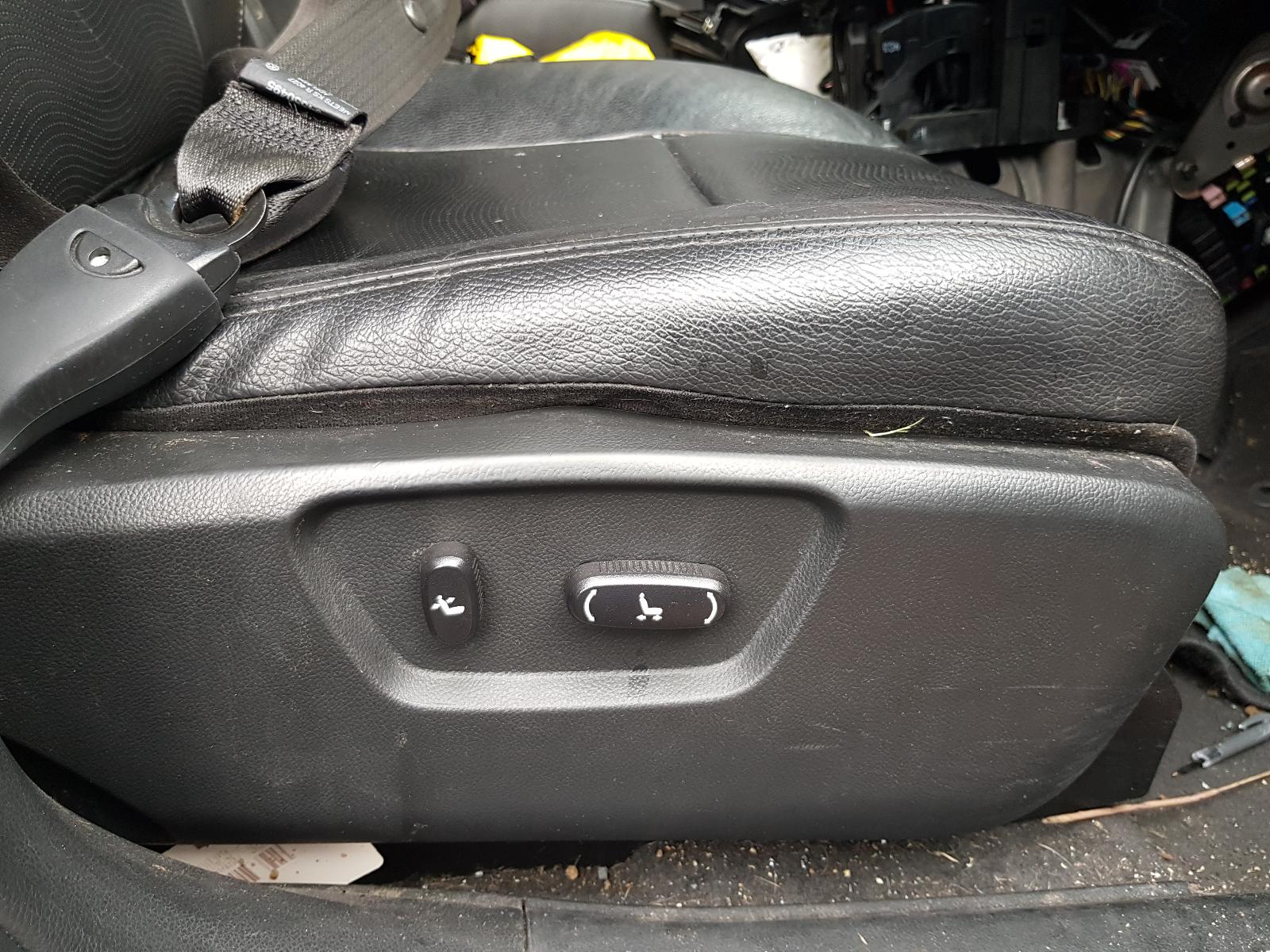 Holden Captiva - Captiva 7 2011-Present