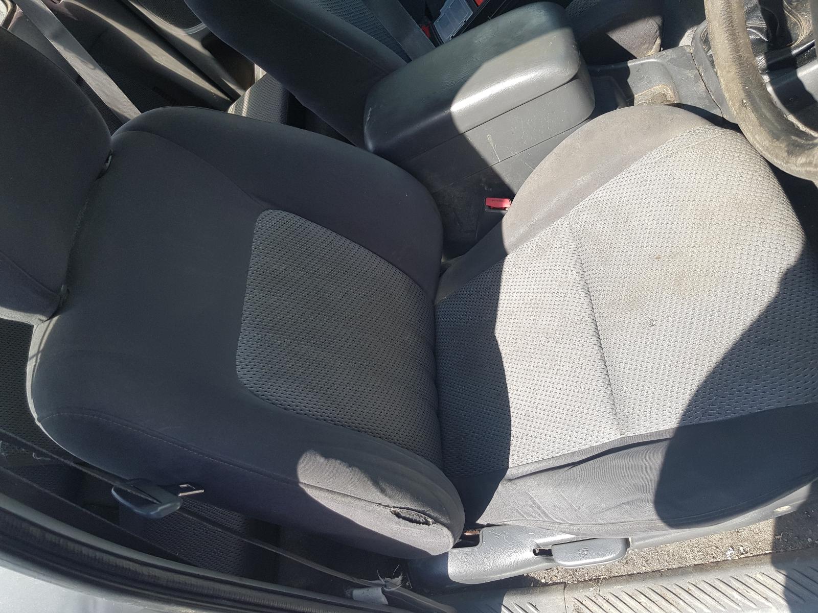 Ford Courier - 03-05