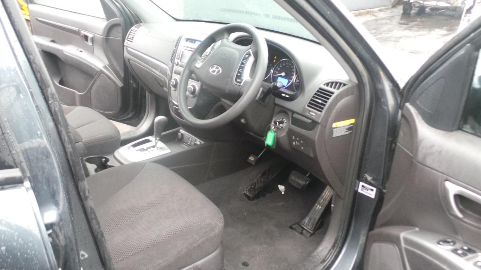 Hyundai Santa Fe - 2006-2012