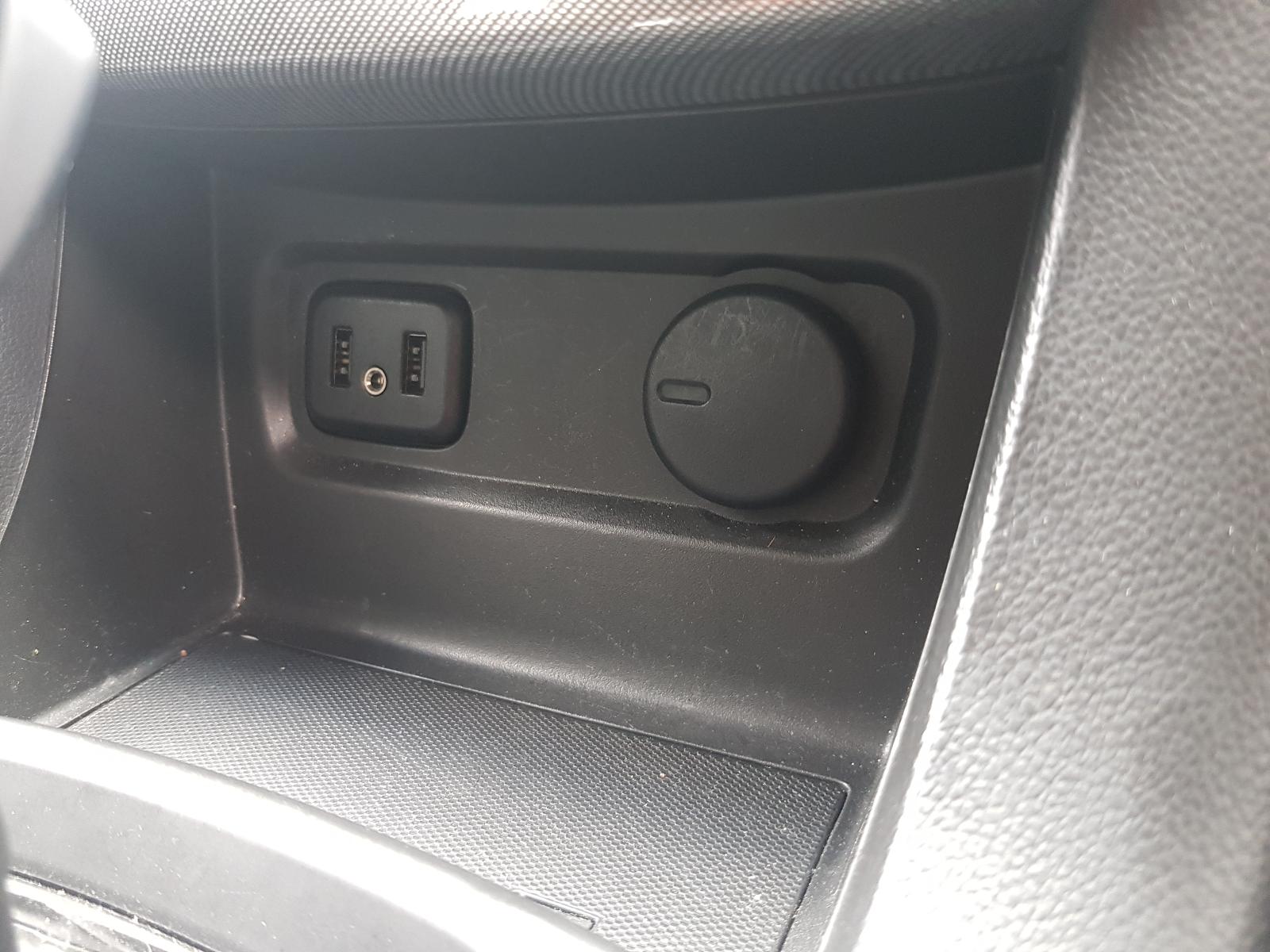 Holden Captiva - Captiva 7 2011-Present