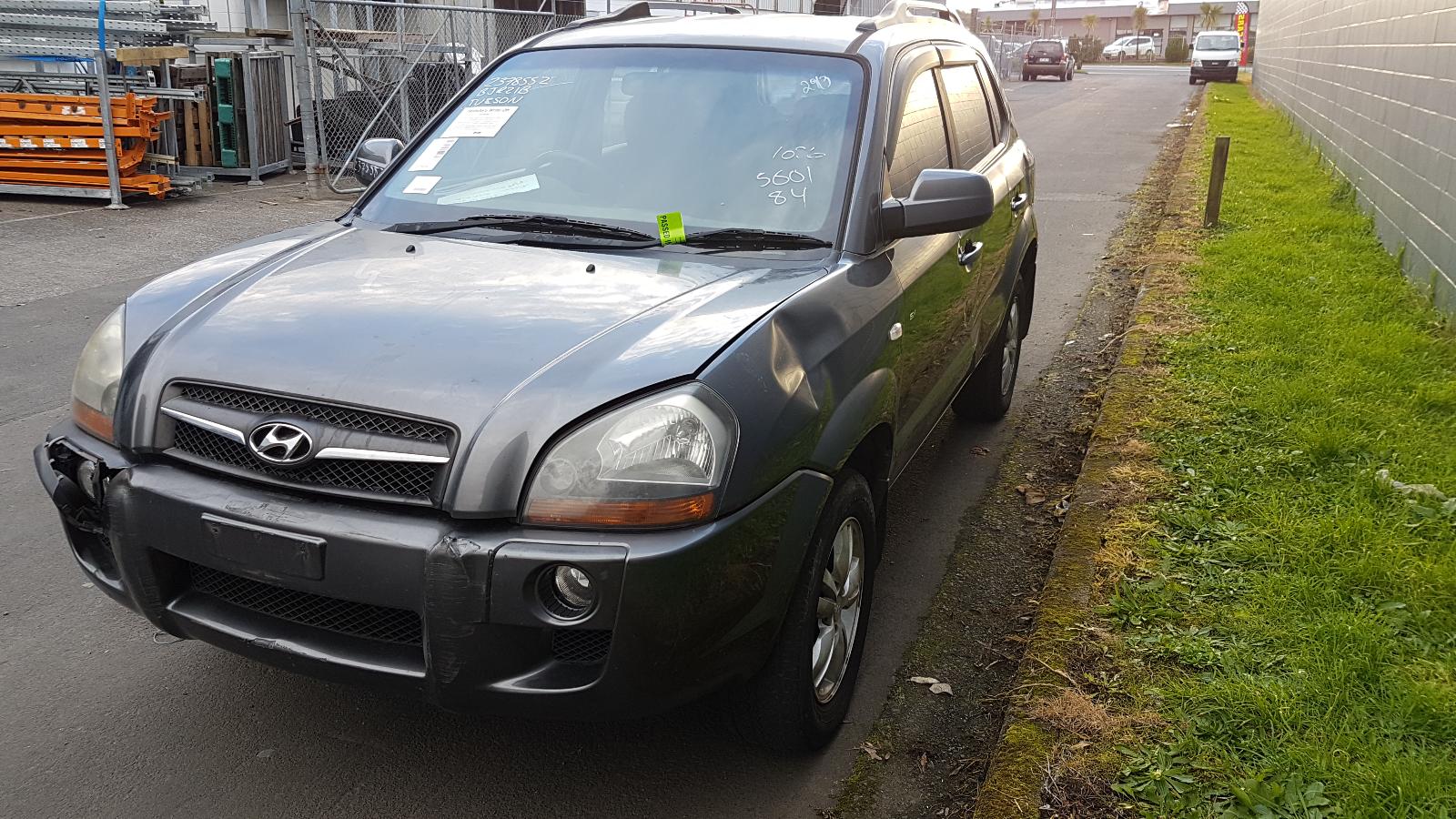 Hyundai Tucson - JN81 2004-2010