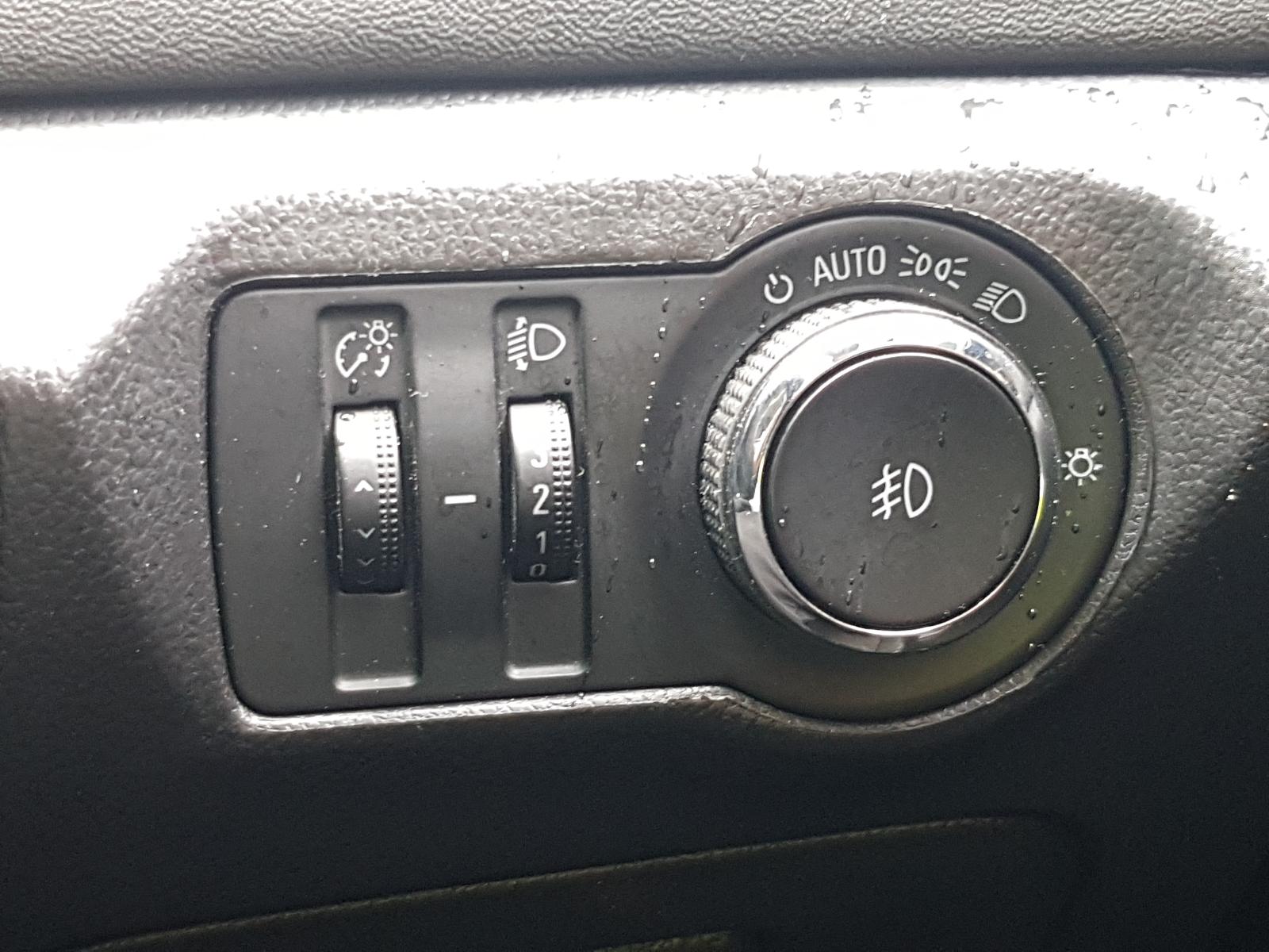 Holden Cruze - 2009-Present