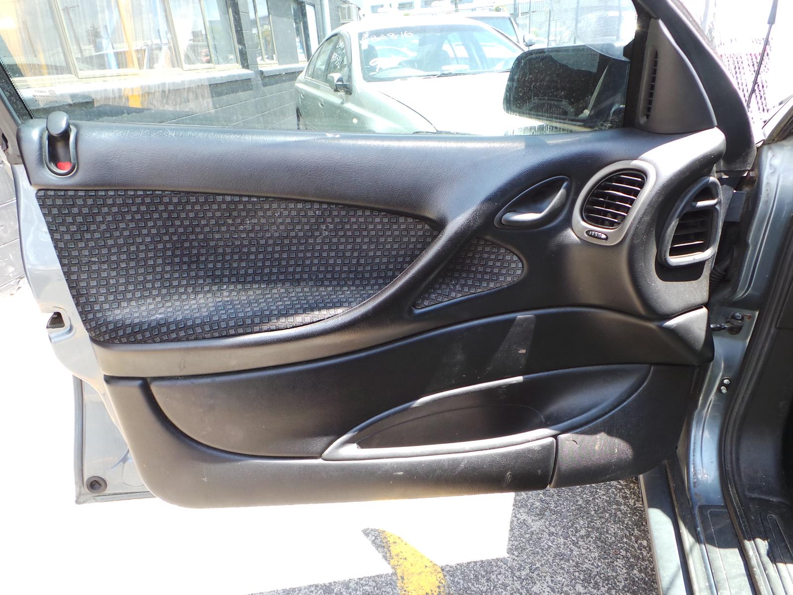 Holden Adventra - VZ 2005-2007