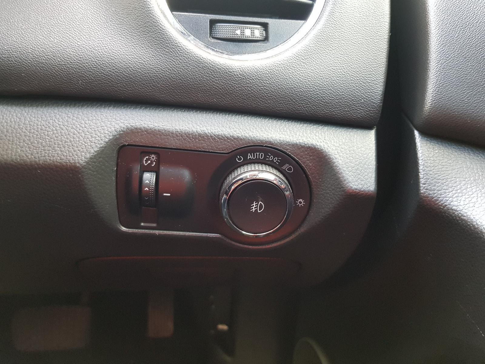 Holden Cruze - 2009-Present