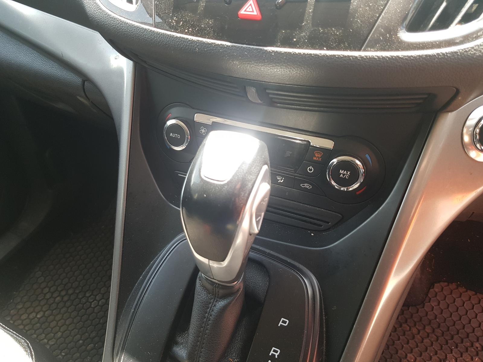 Ford Kuga - TE 2012-2013