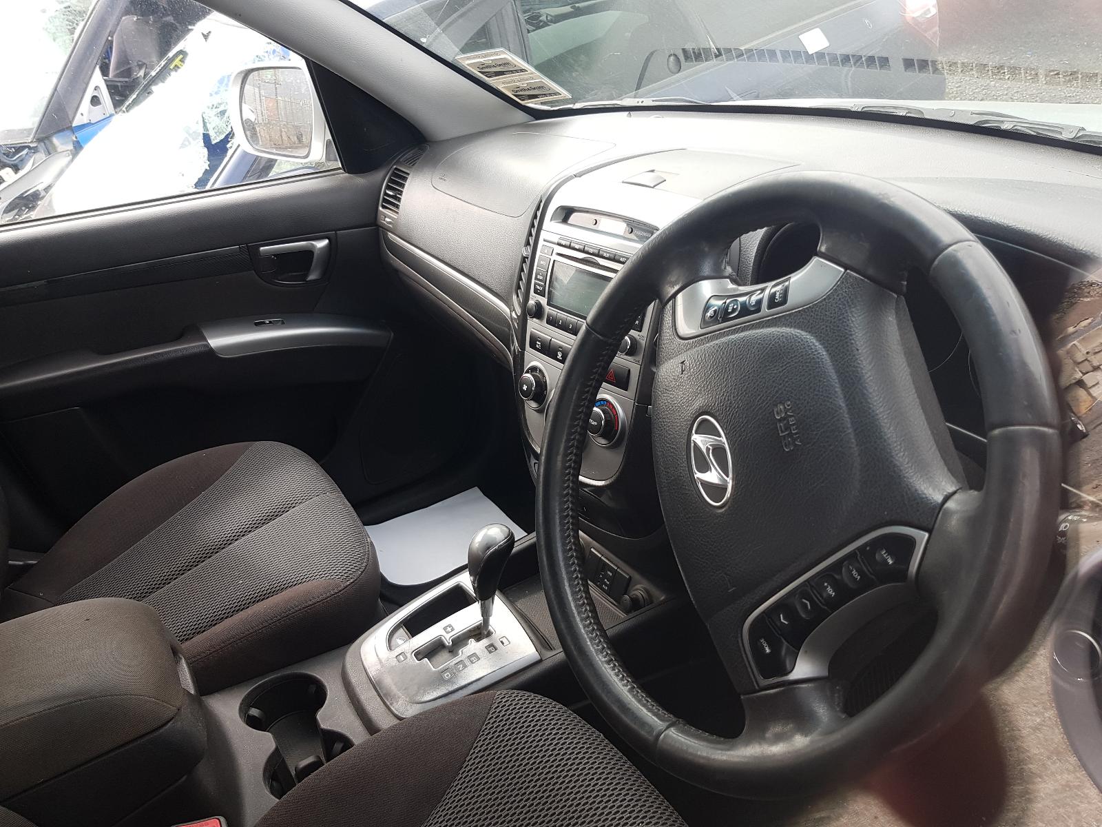 Hyundai Santa Fe - 2006-2012