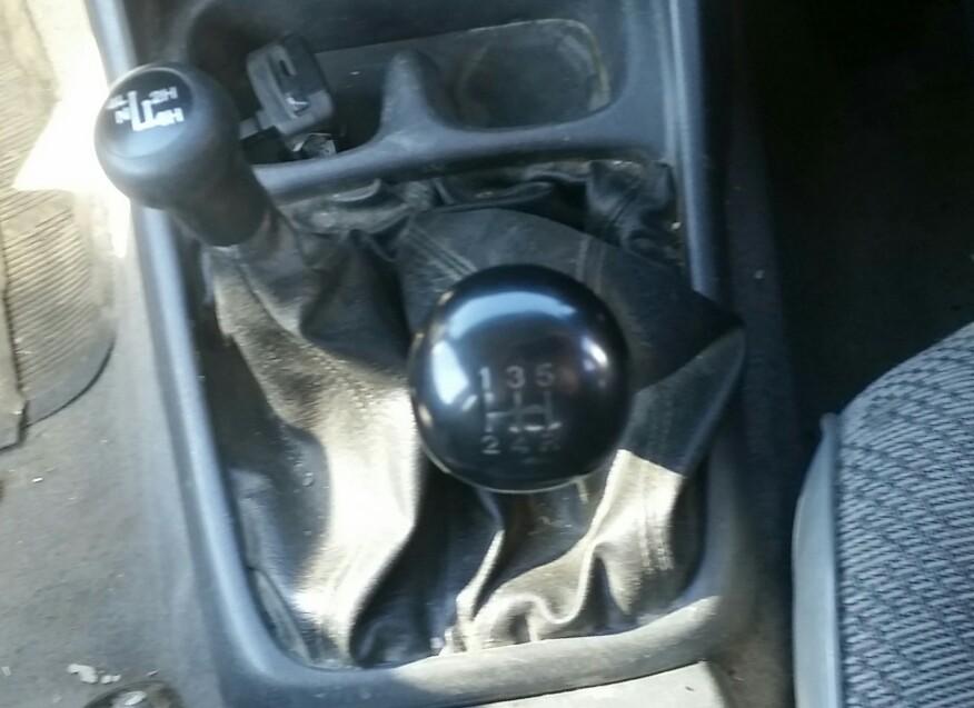 Ford Courier - 03-05