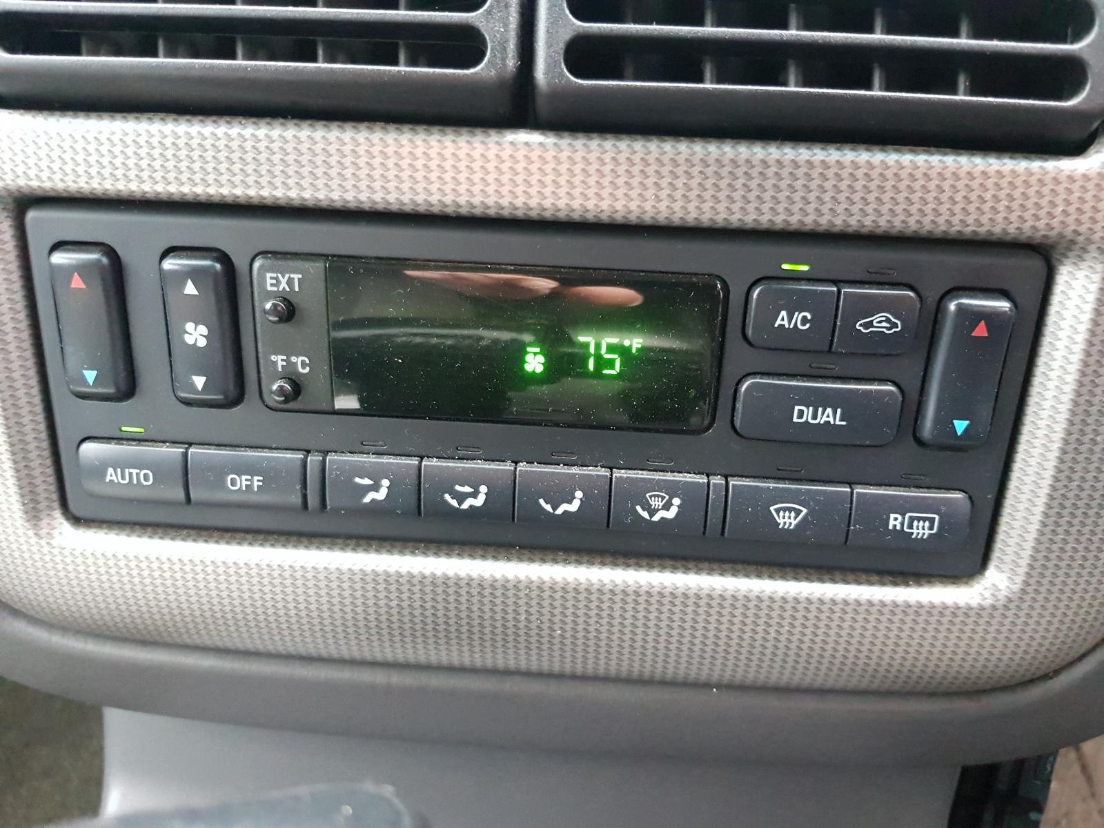 Ford Explorer - UT 2005-2007