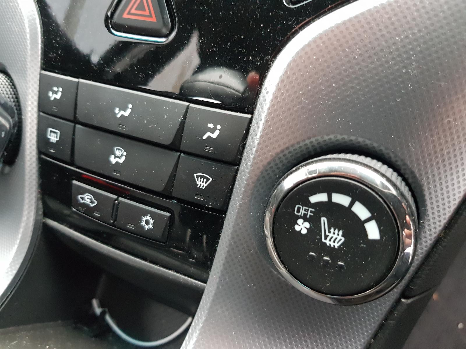 Holden Cruze - 2009-Present