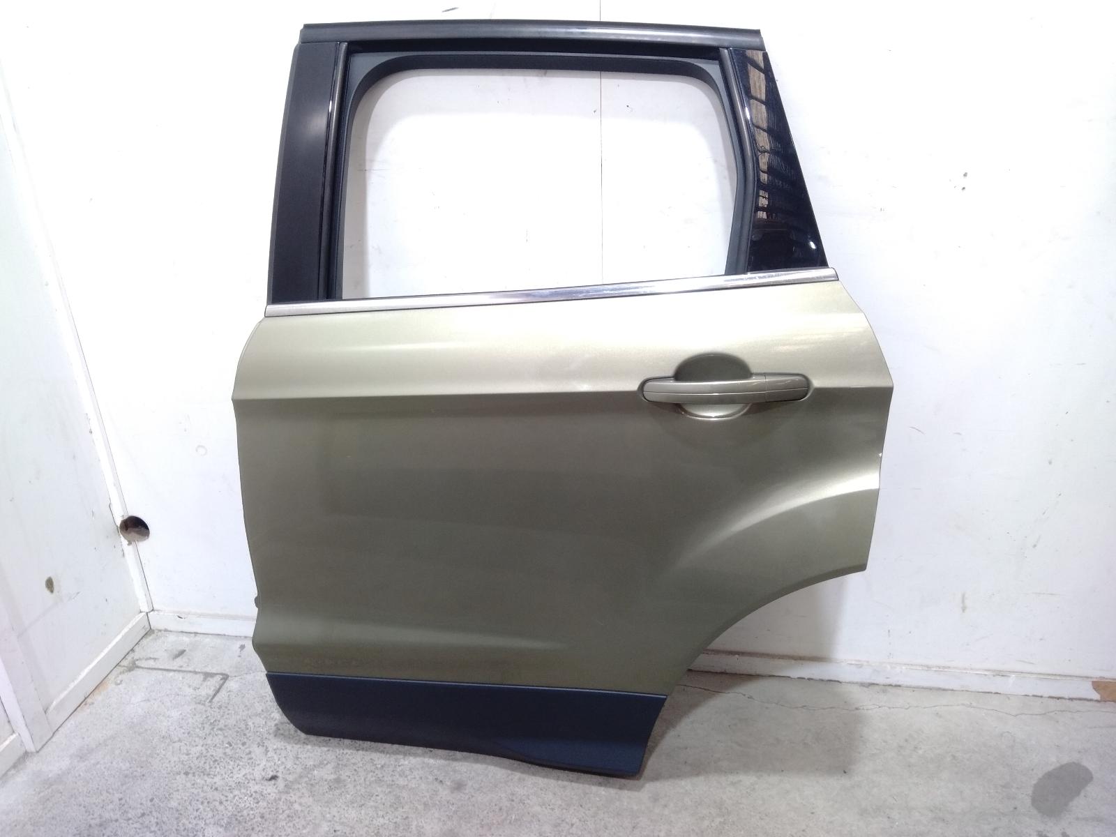 Left_Rear_Door_Sliding