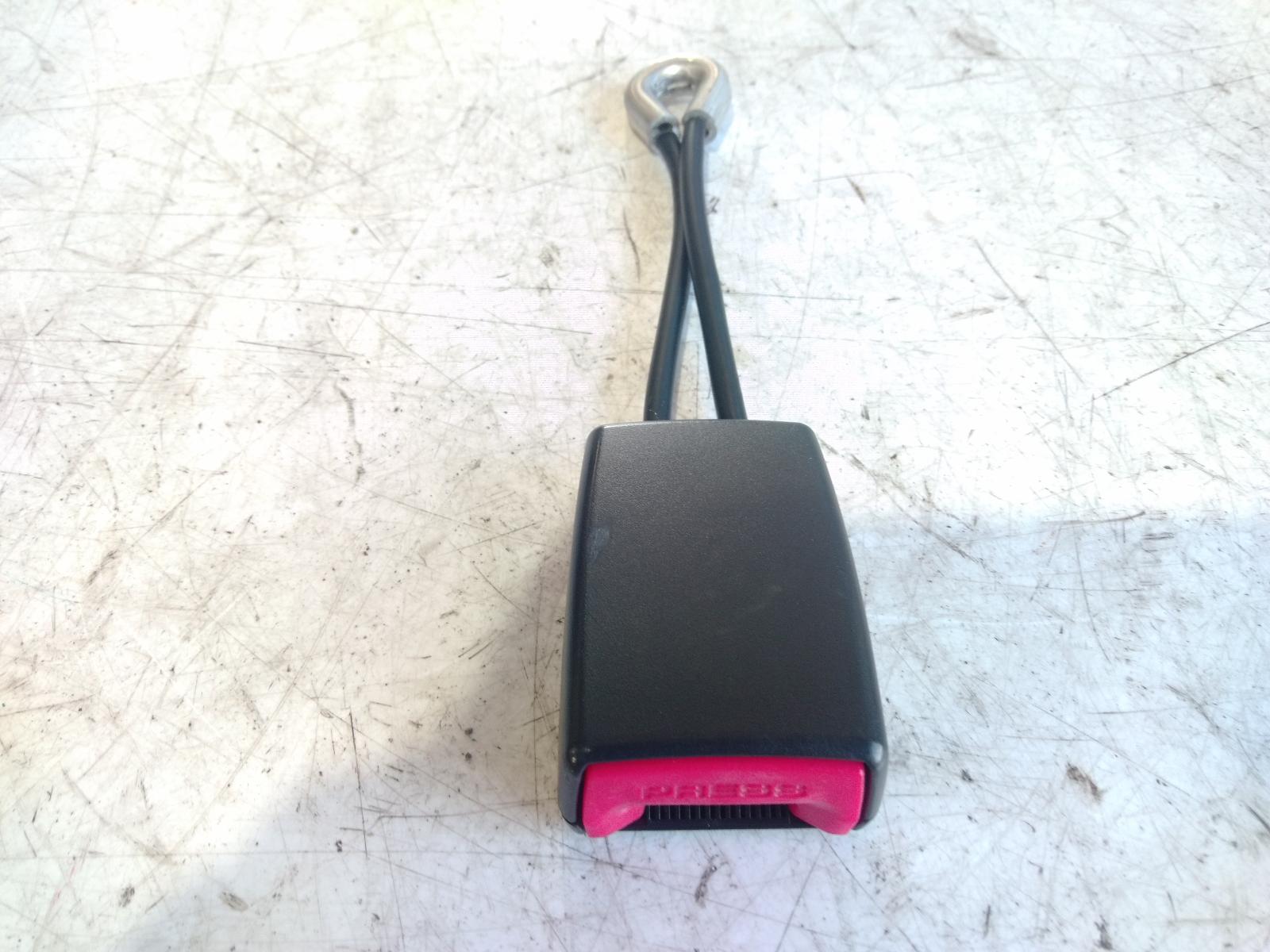 Seat_Belt_Stalk