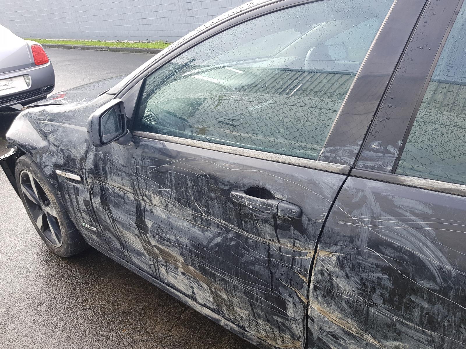 Holden Commodore - VE Omega 06-