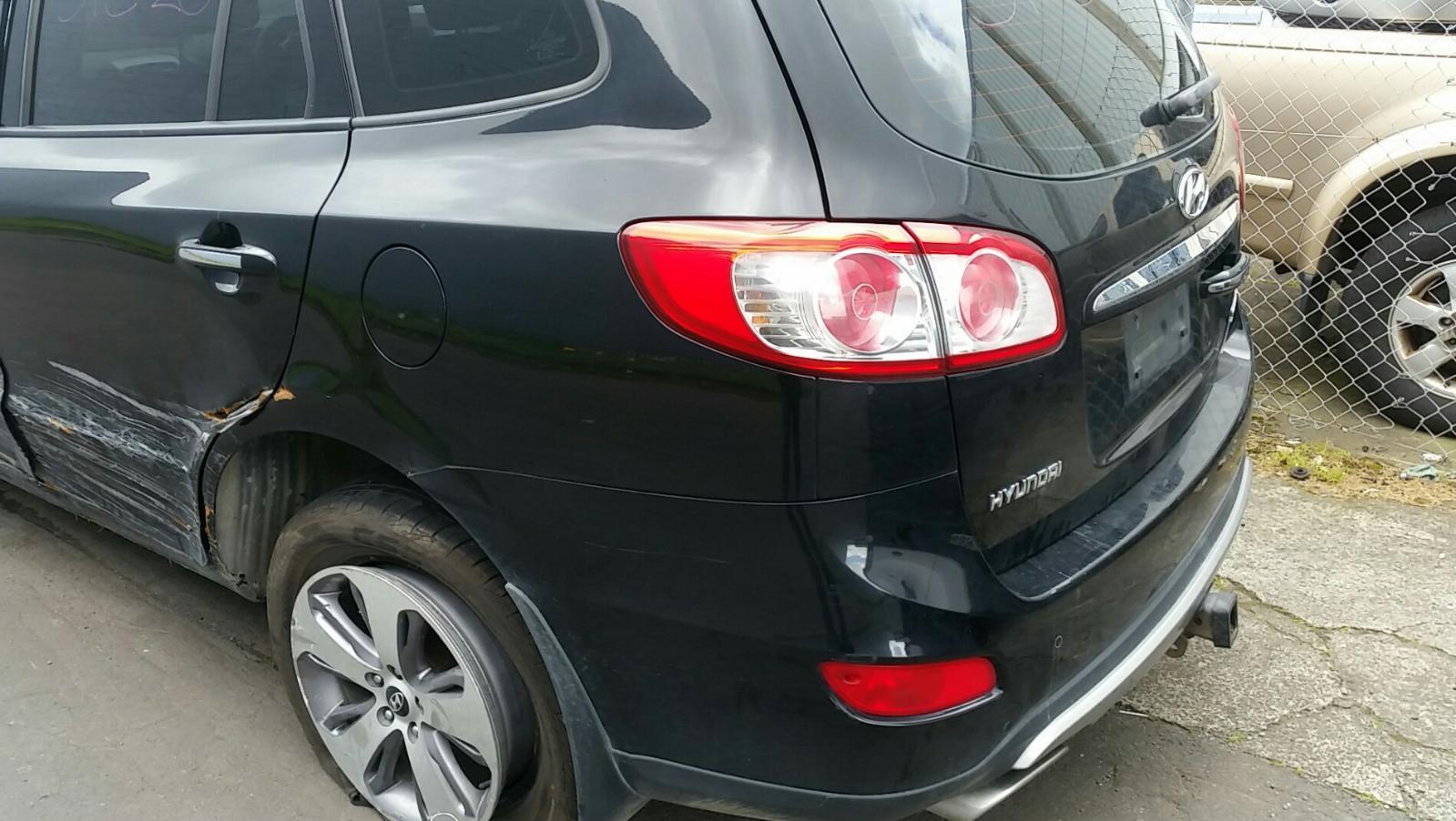 Hyundai Santa Fe - 2006-2012