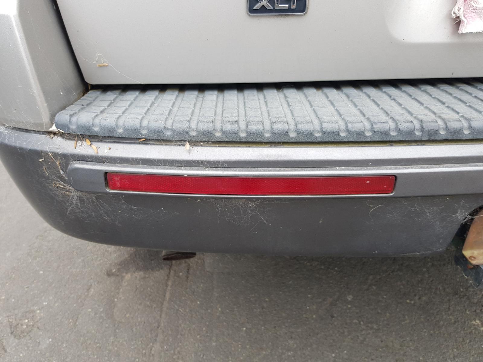 Ford Explorer - UT 2001-2005