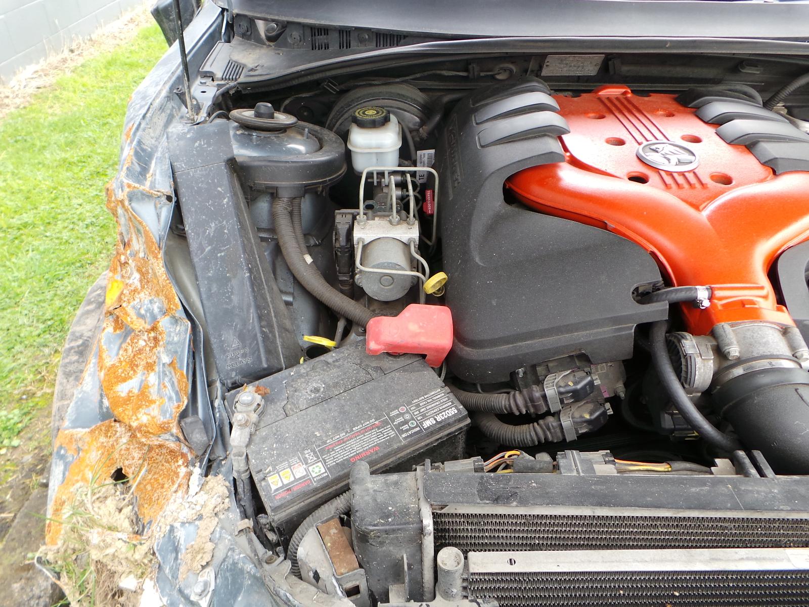 Holden Crewman - VZ  2004-2007