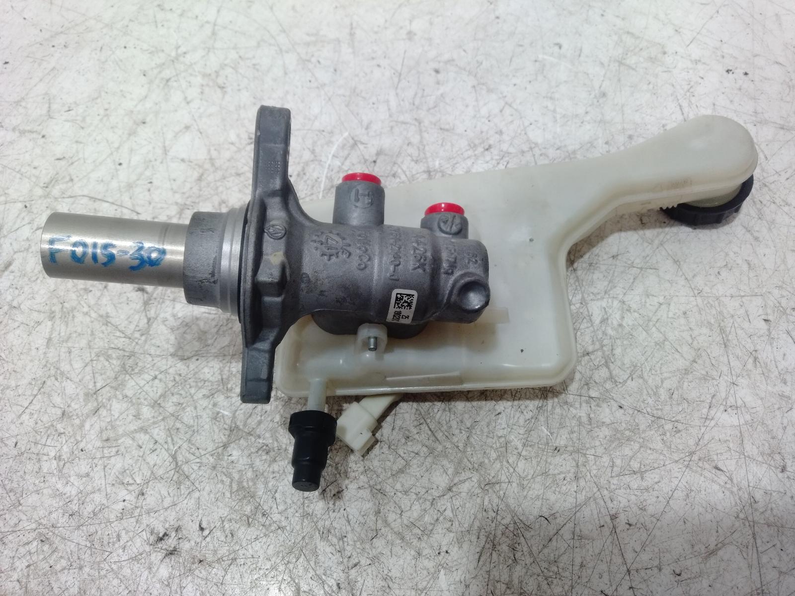 Master_Cylinder
