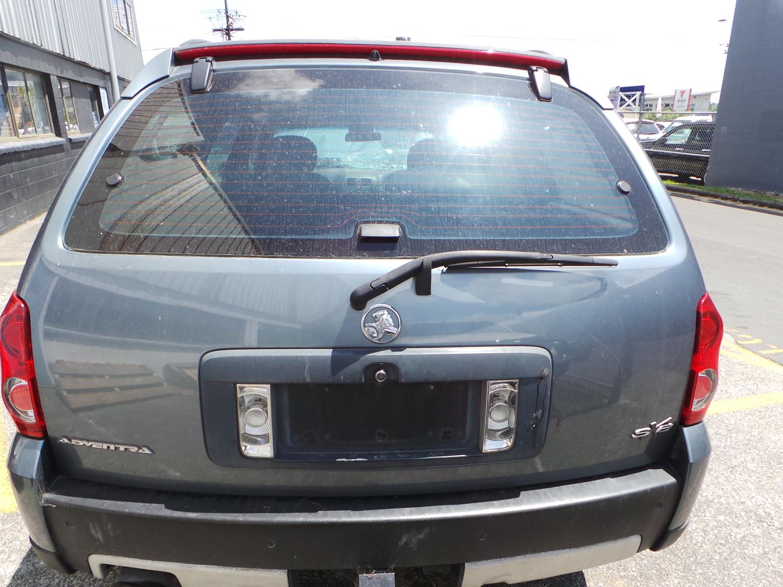 Holden Adventra - VZ 2005-2007