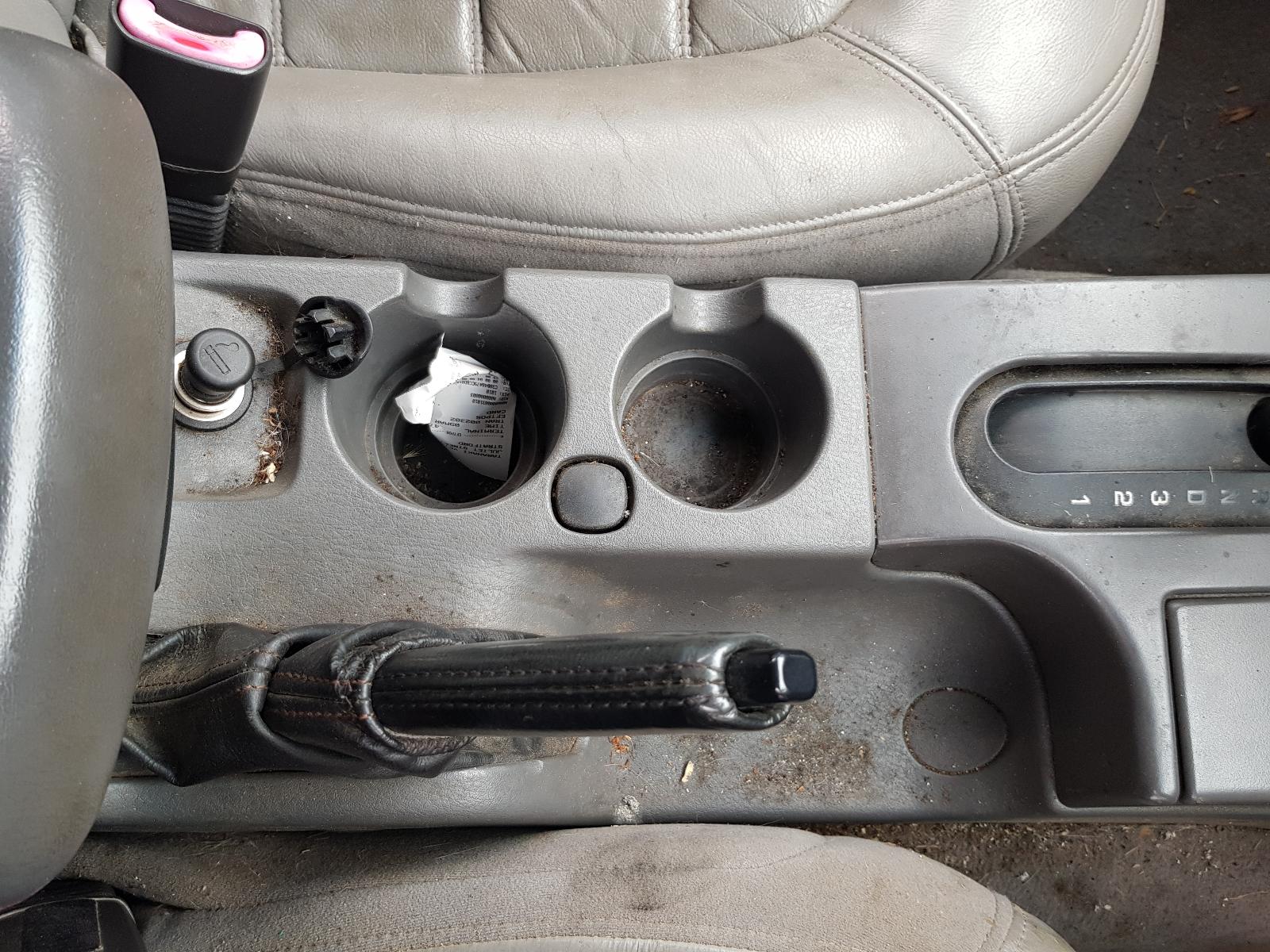 Ford Explorer - UT 2001-2005