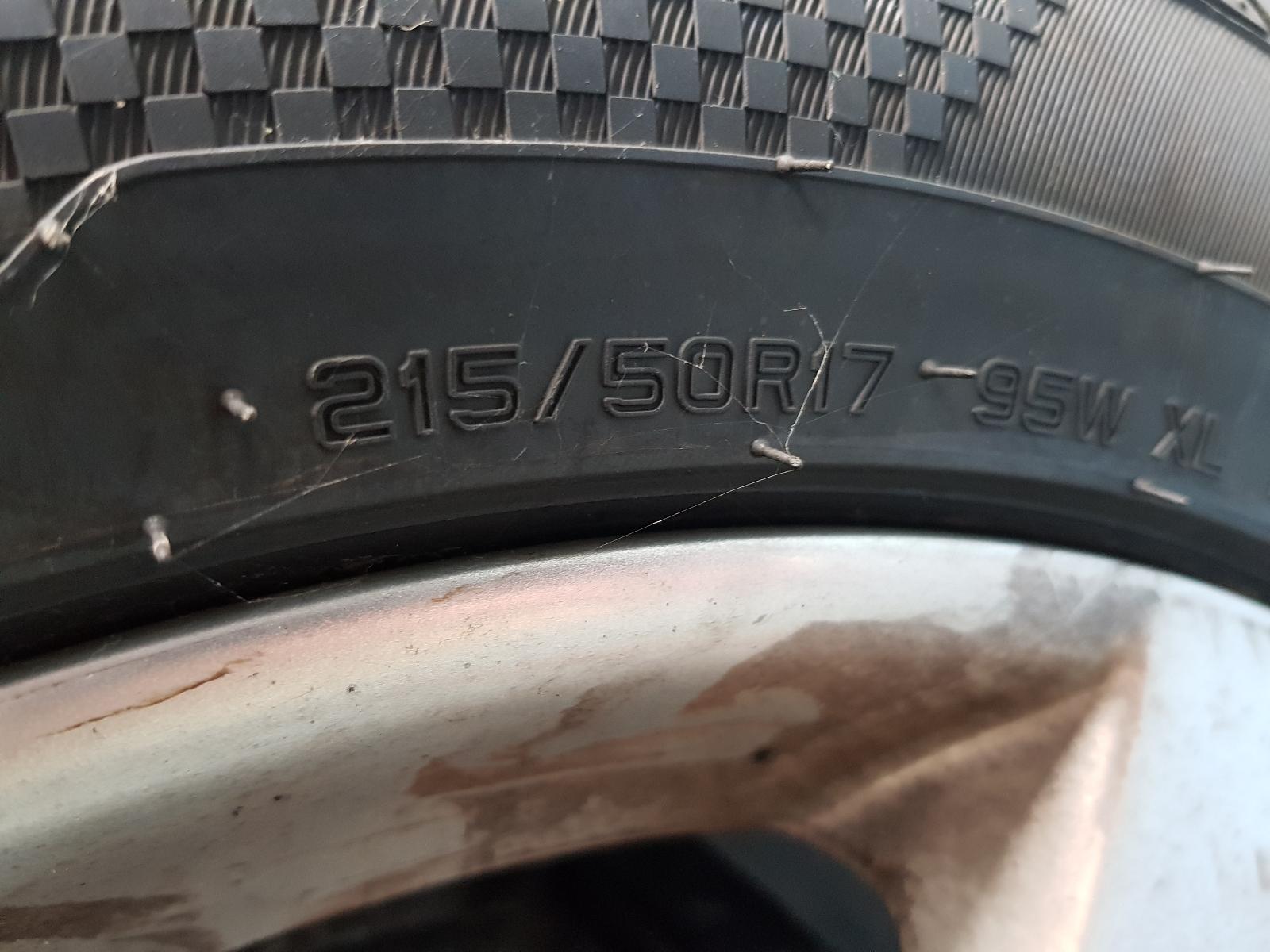 Holden Cruze - 2009-Present