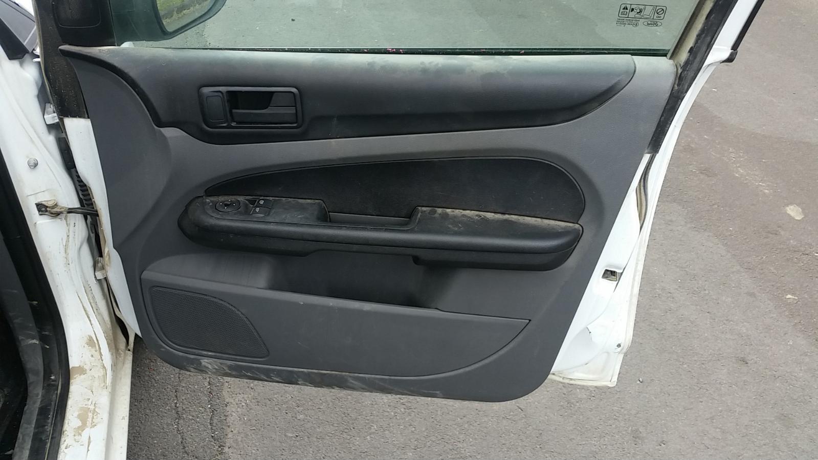 Ford Focus - LT-LV 2008-2011