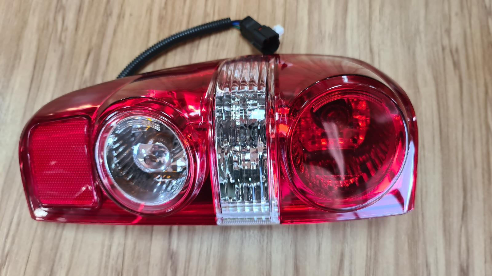 PartsWorld Lh Tail Light parts for Holden Colorado RC 20082011