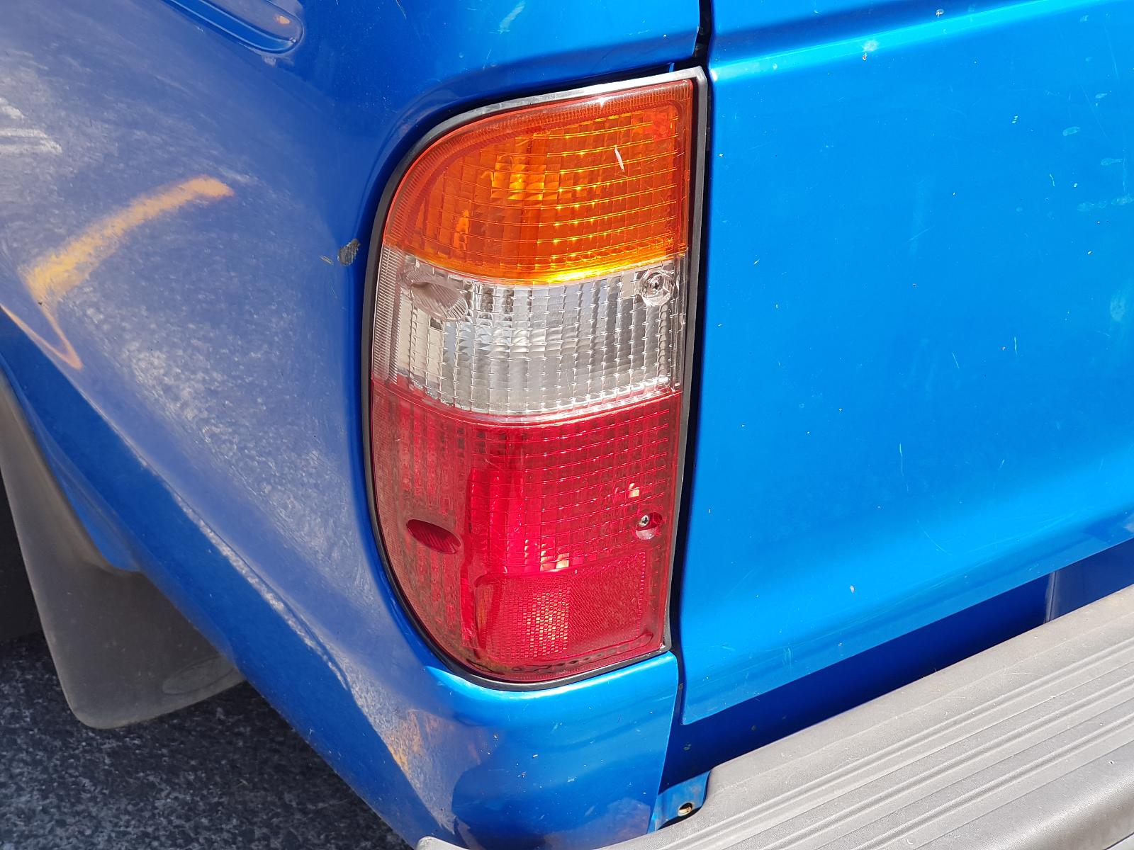 Ford Courier - 03-05