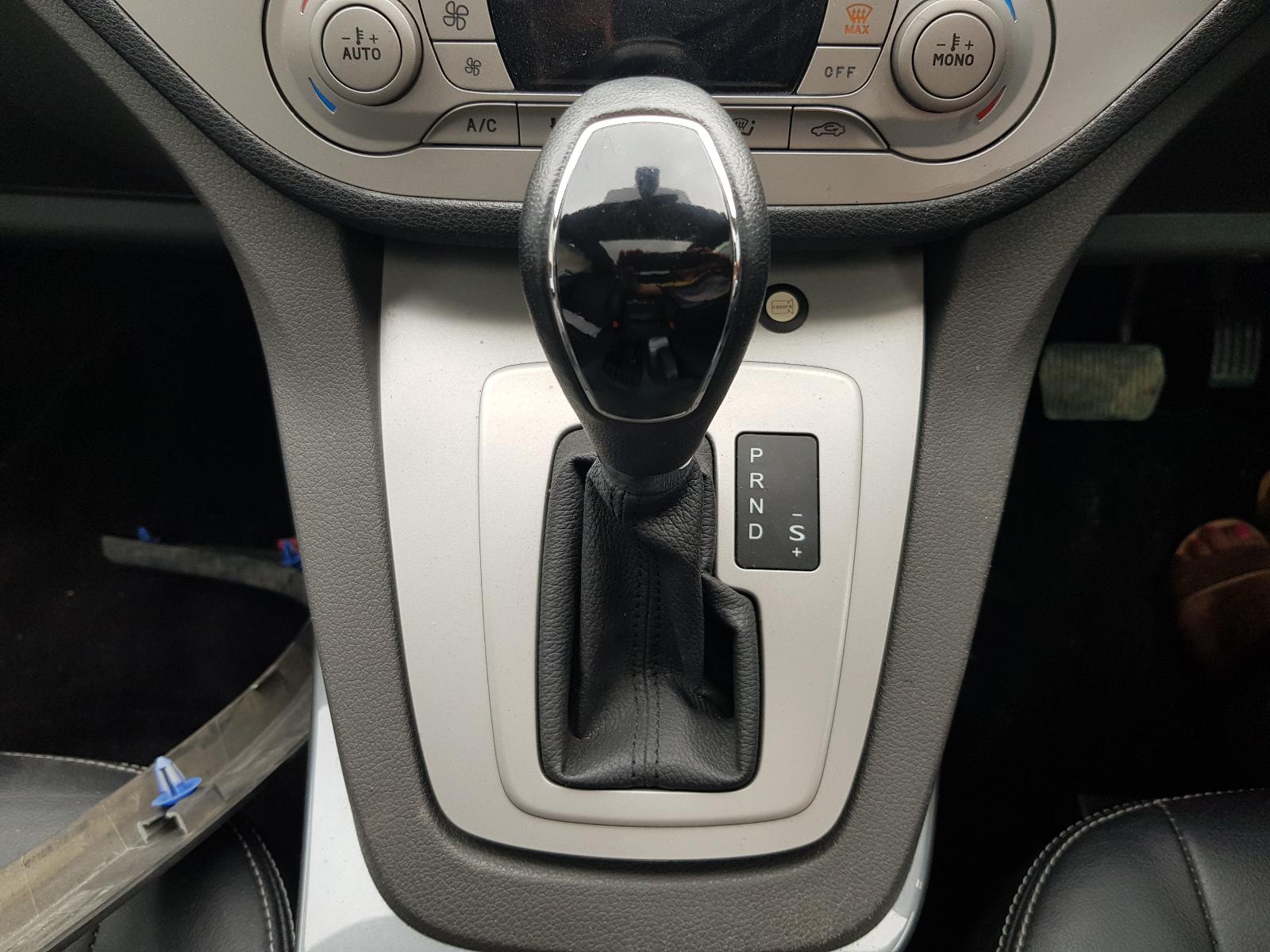 Ford Kuga - TE 2012-2013