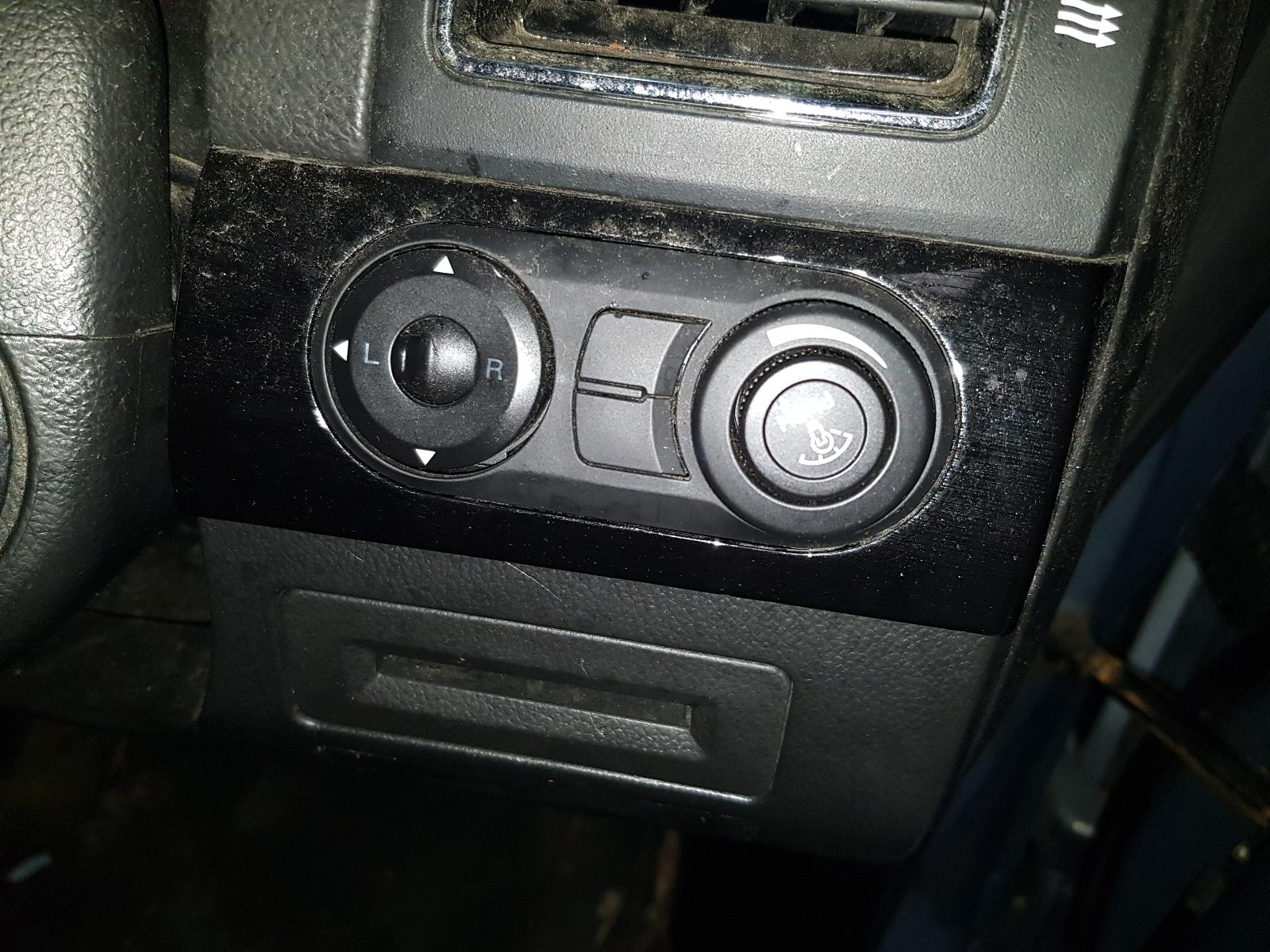 Holden Captiva - Captiva 7 2011-Present