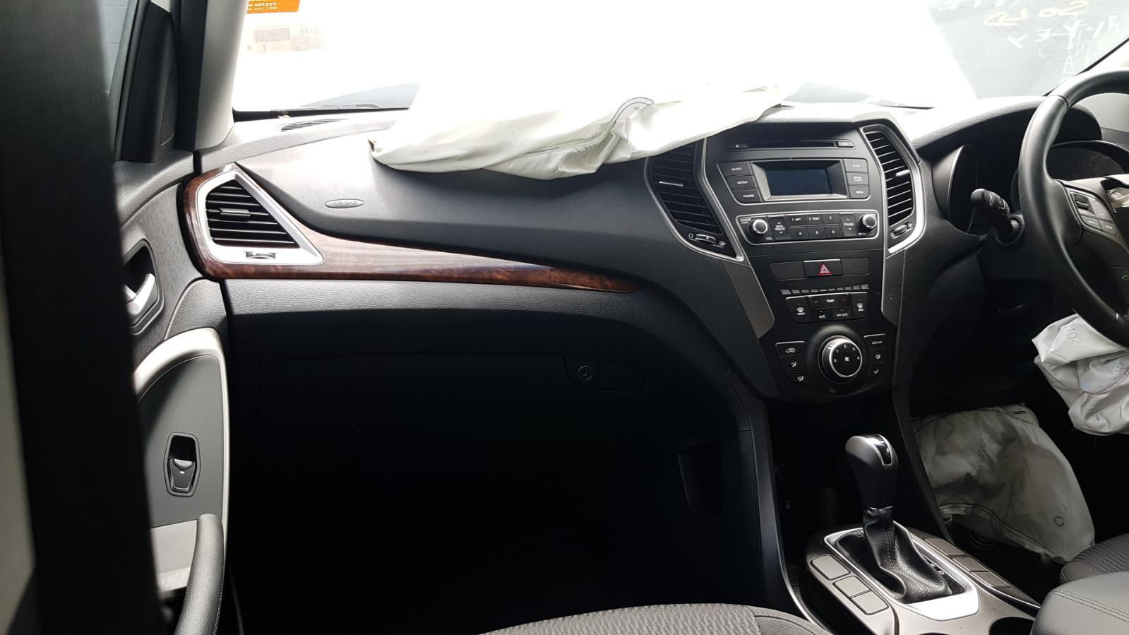 Hyundai Santa Fe - 2013-Present