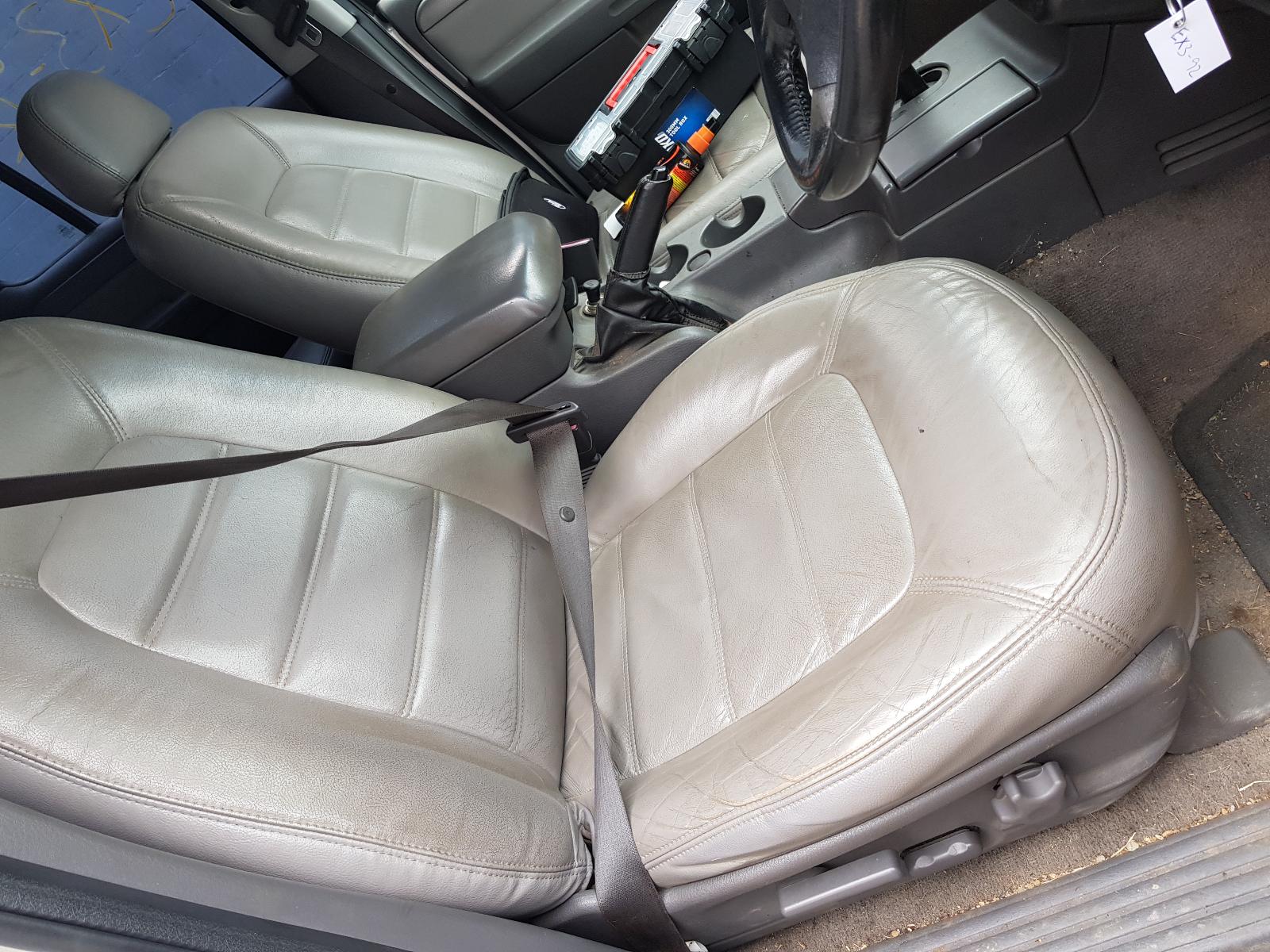 Ford Explorer - UT 2001-2005