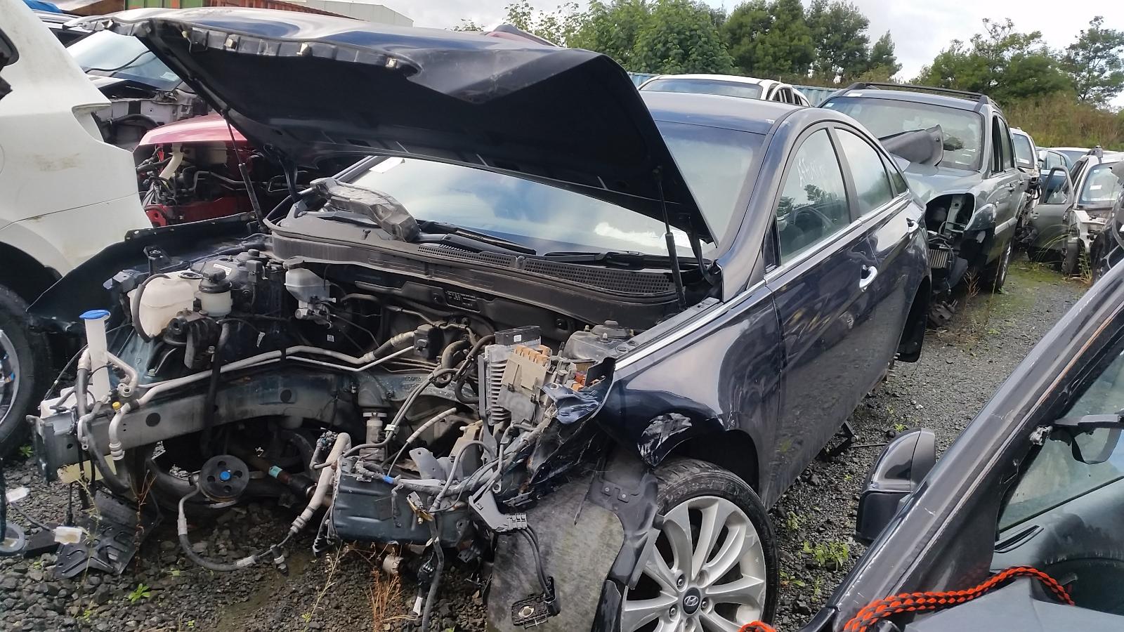 Hyundai i45 - 2010-2013