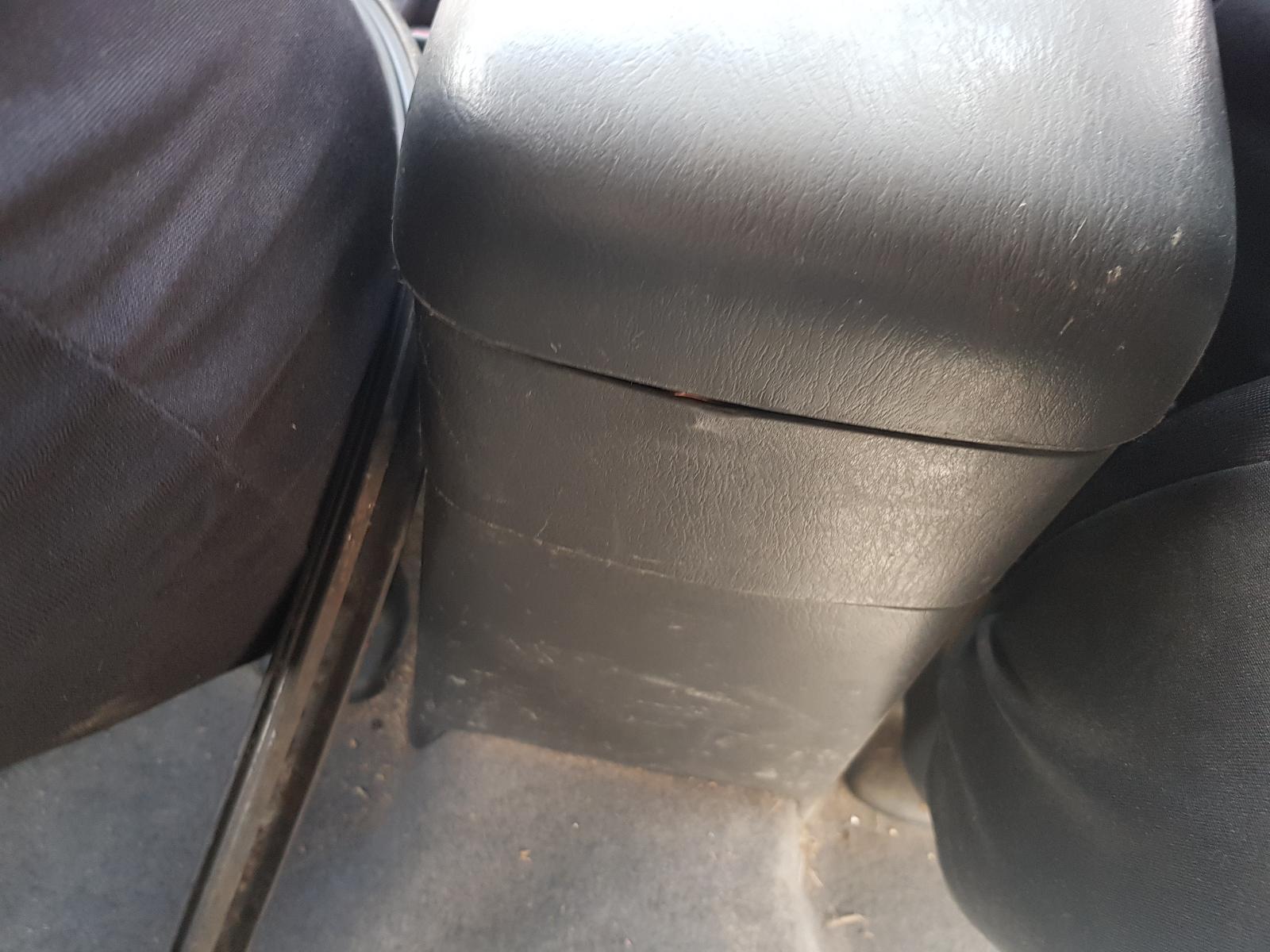 Ford Courier - UT 2005-2006