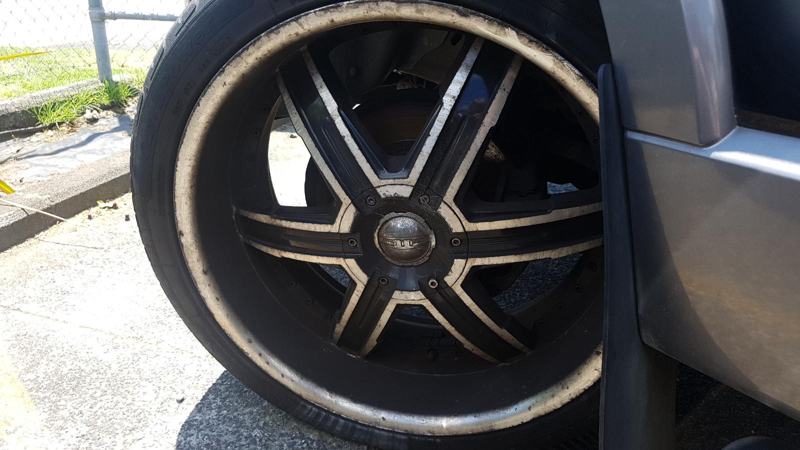 Ford Explorer - UT 2001-2005